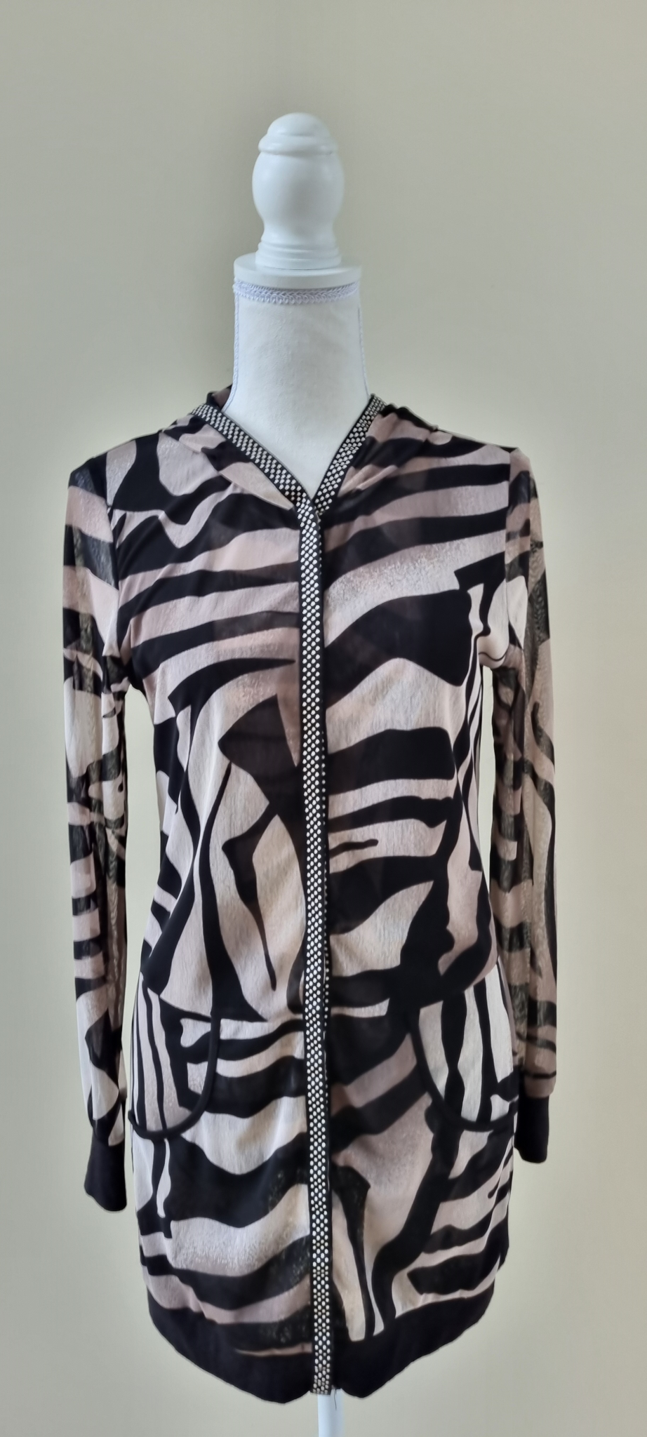Privilege Hooded Top size 10