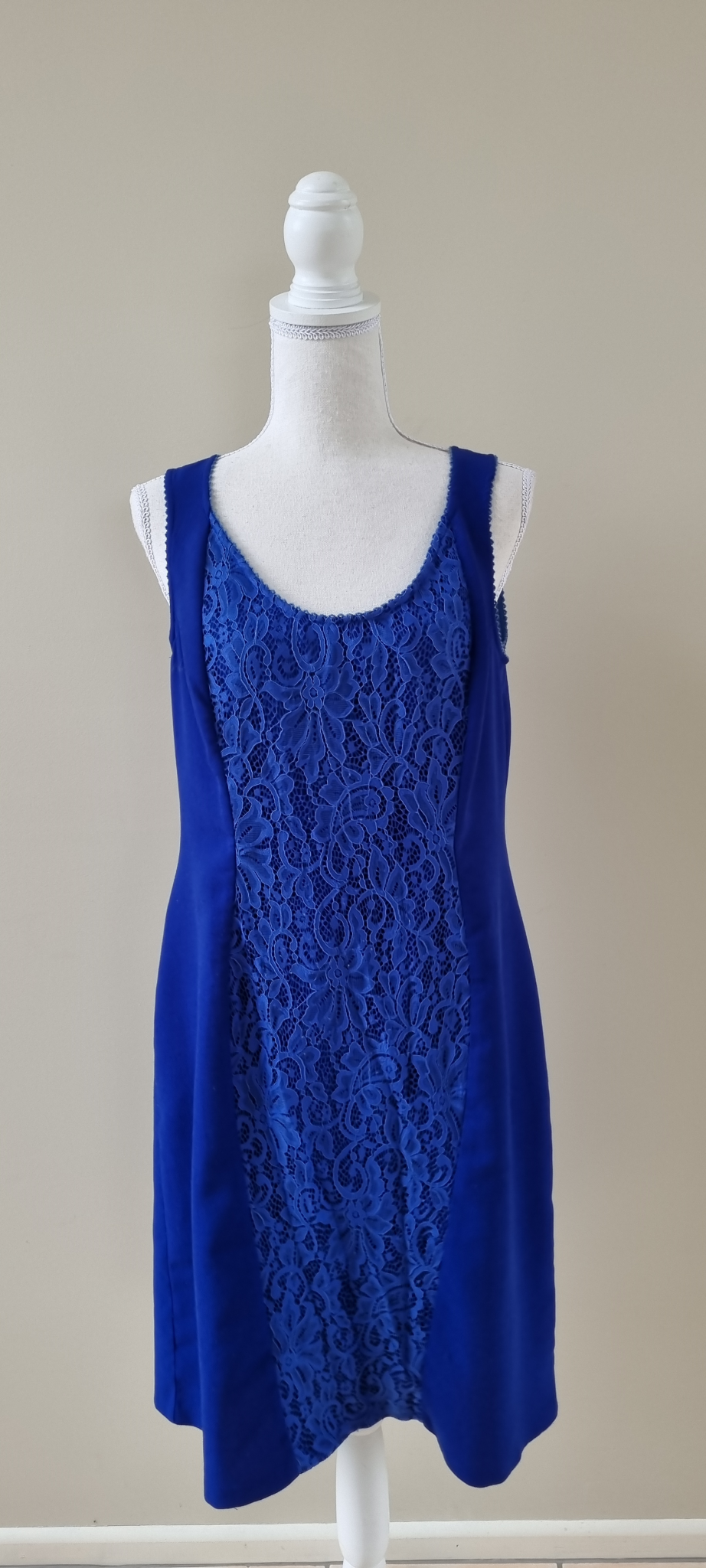 Annah Stretton Dress Size 16