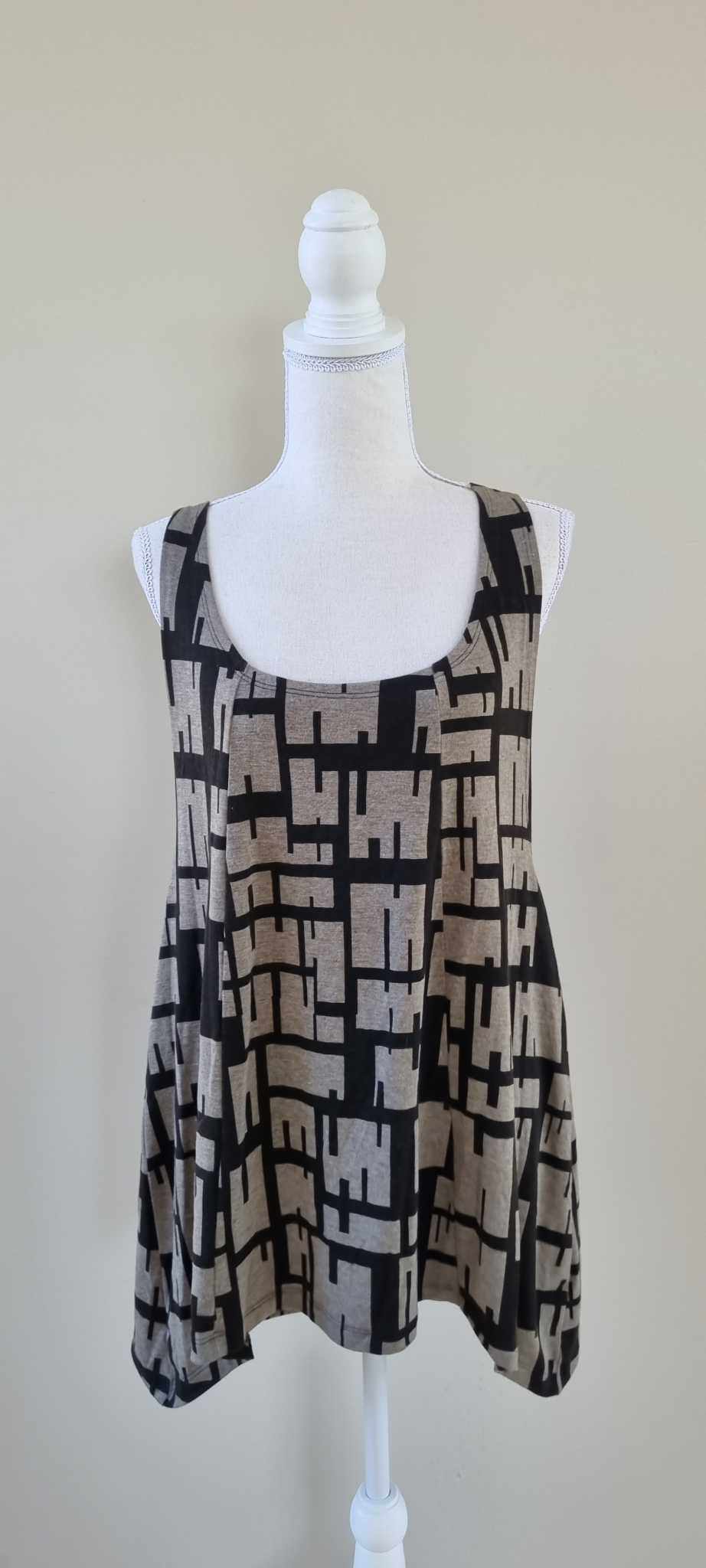 Kilt Top Size 14