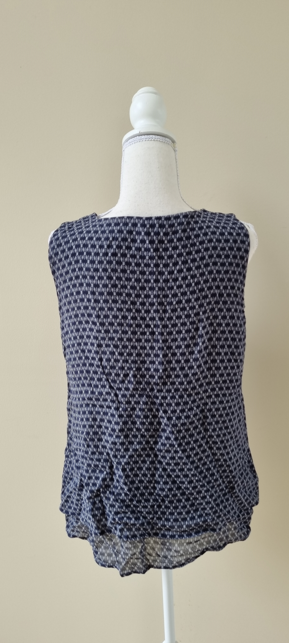 Max Top Size 16, image 3