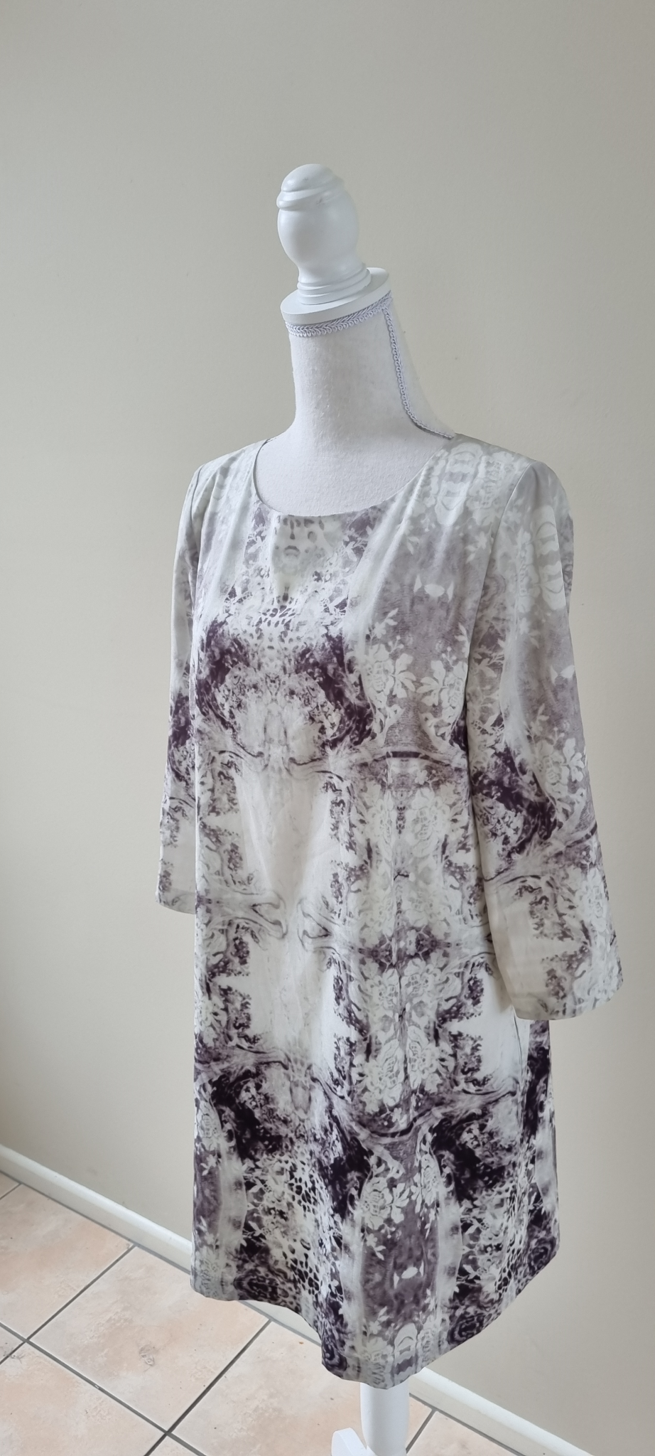 Decjuba Dress size 12, image 2