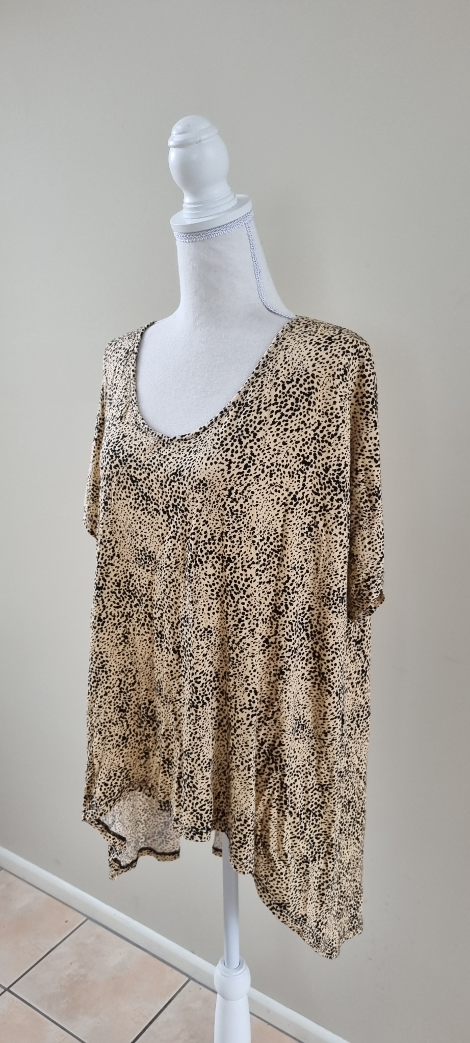 Sara Tunic Top size 14, image 2
