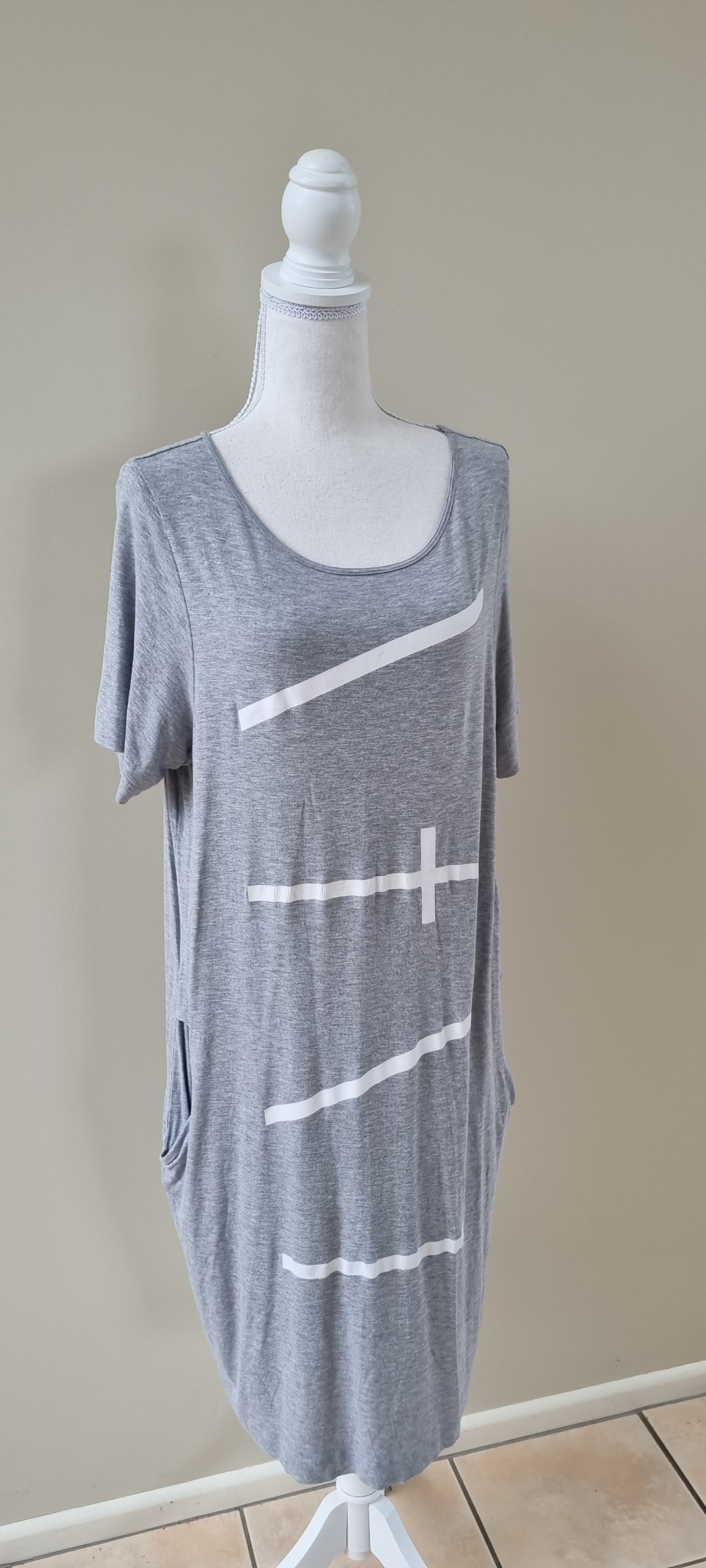 Nyne NZ Designer Dress size 12, image 3