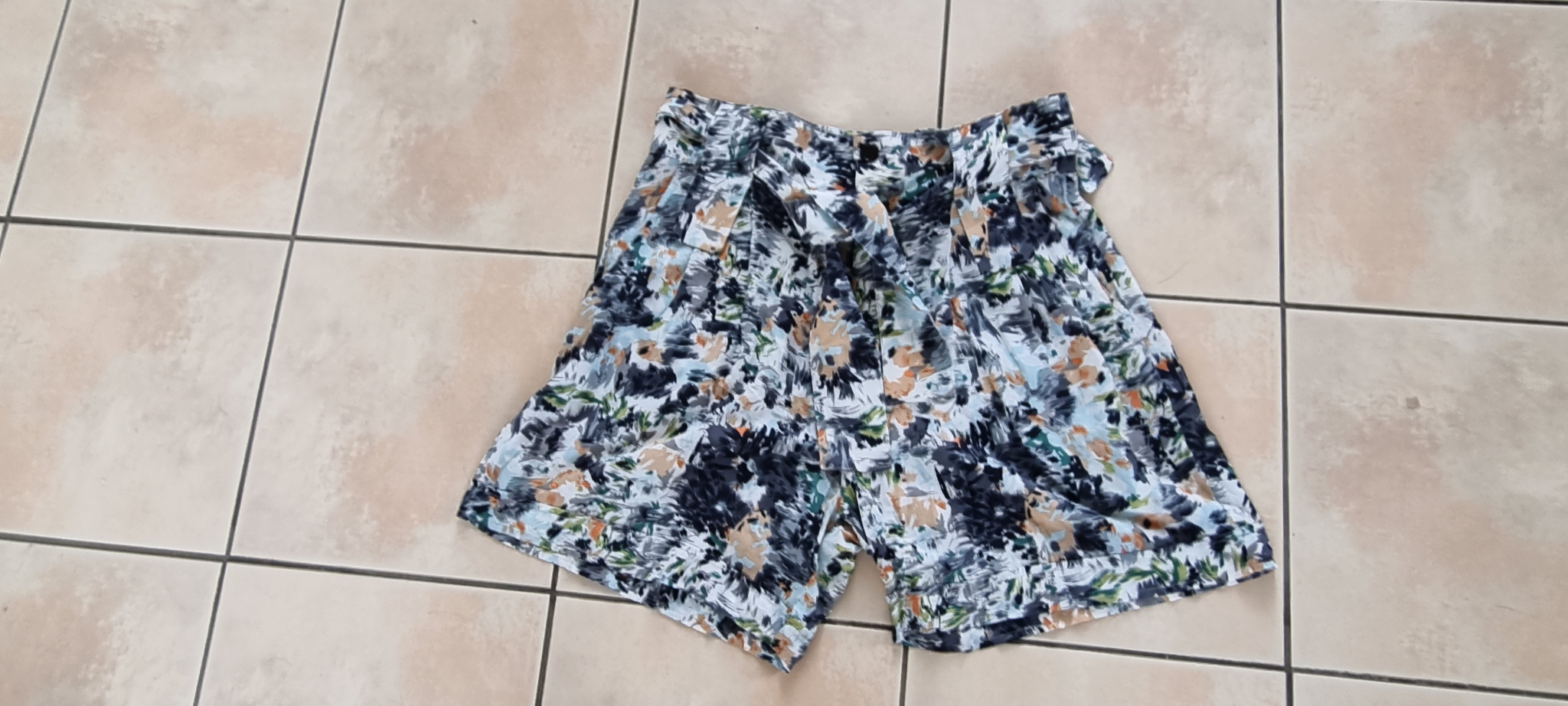Hailwood Shorts Size 14