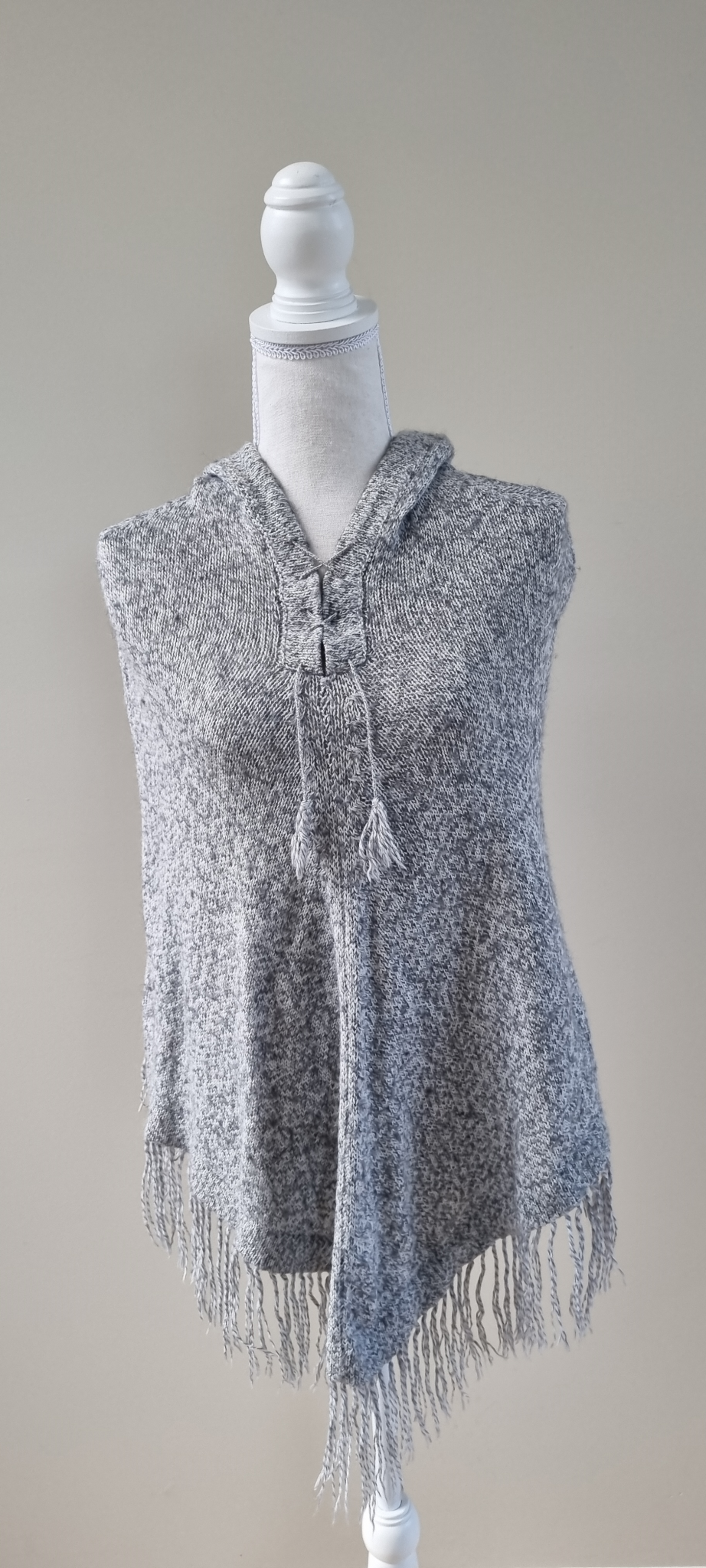 Alpaca Crafts Alpaca Hooded Poncho Cape size 14