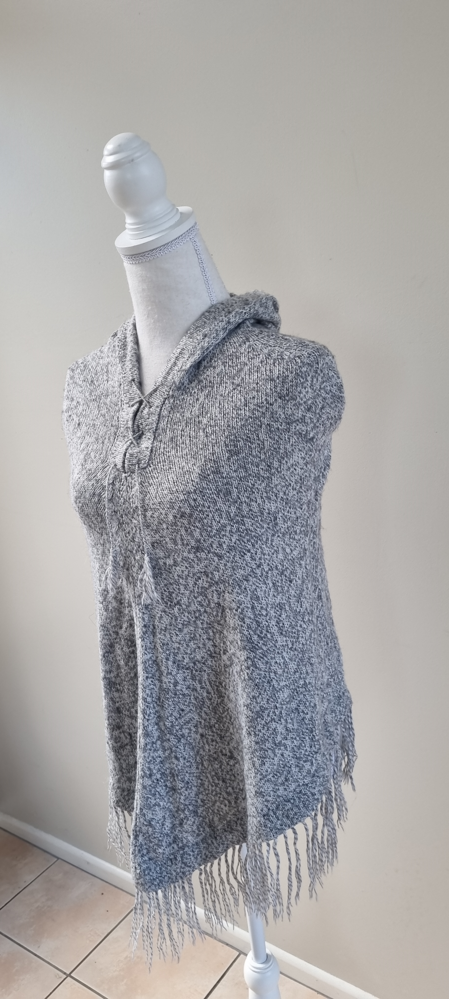 Alpaca Crafts Alpaca Hooded Poncho Cape size 14, image 2