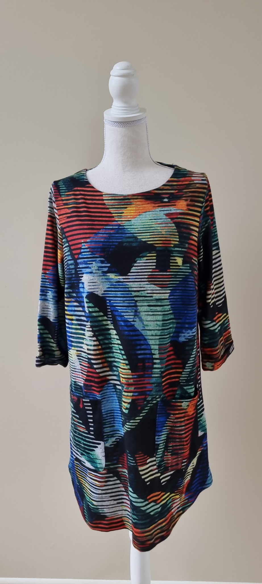 Virtuelle Dress XXS / 12-14. NWT.