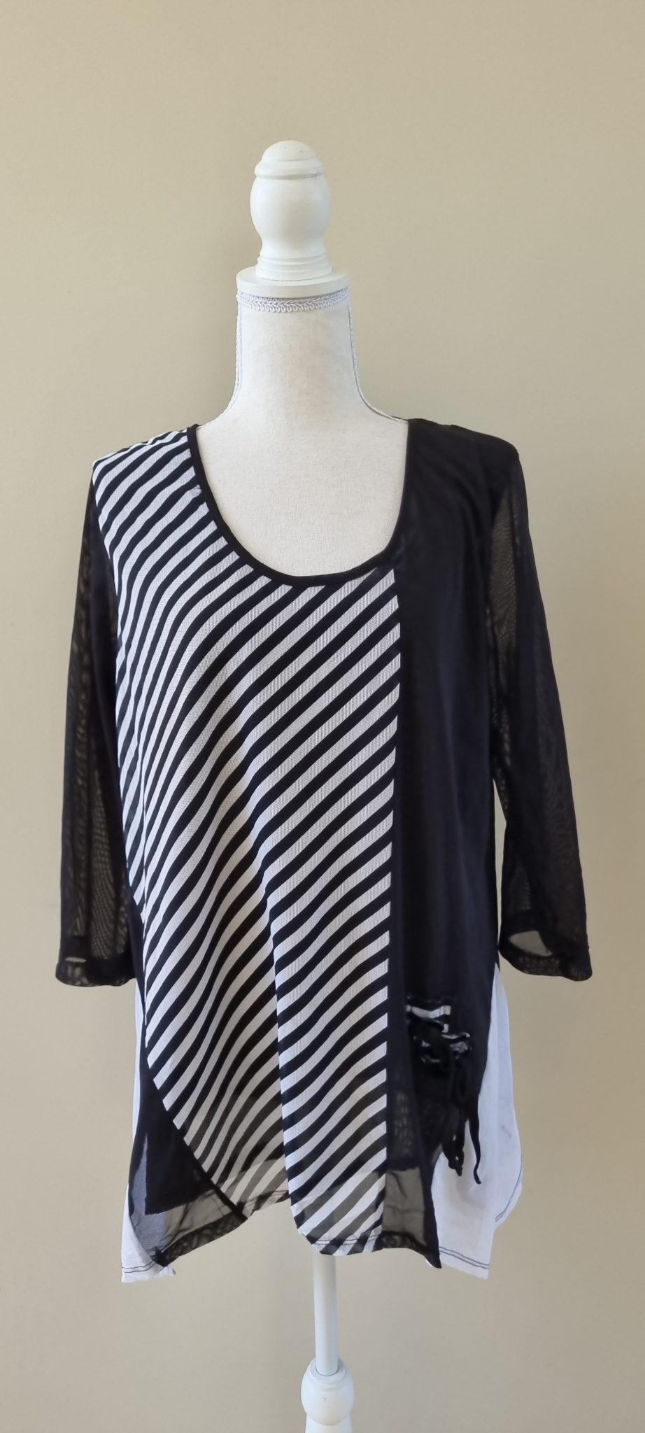 TS Taking Shape Top size 14