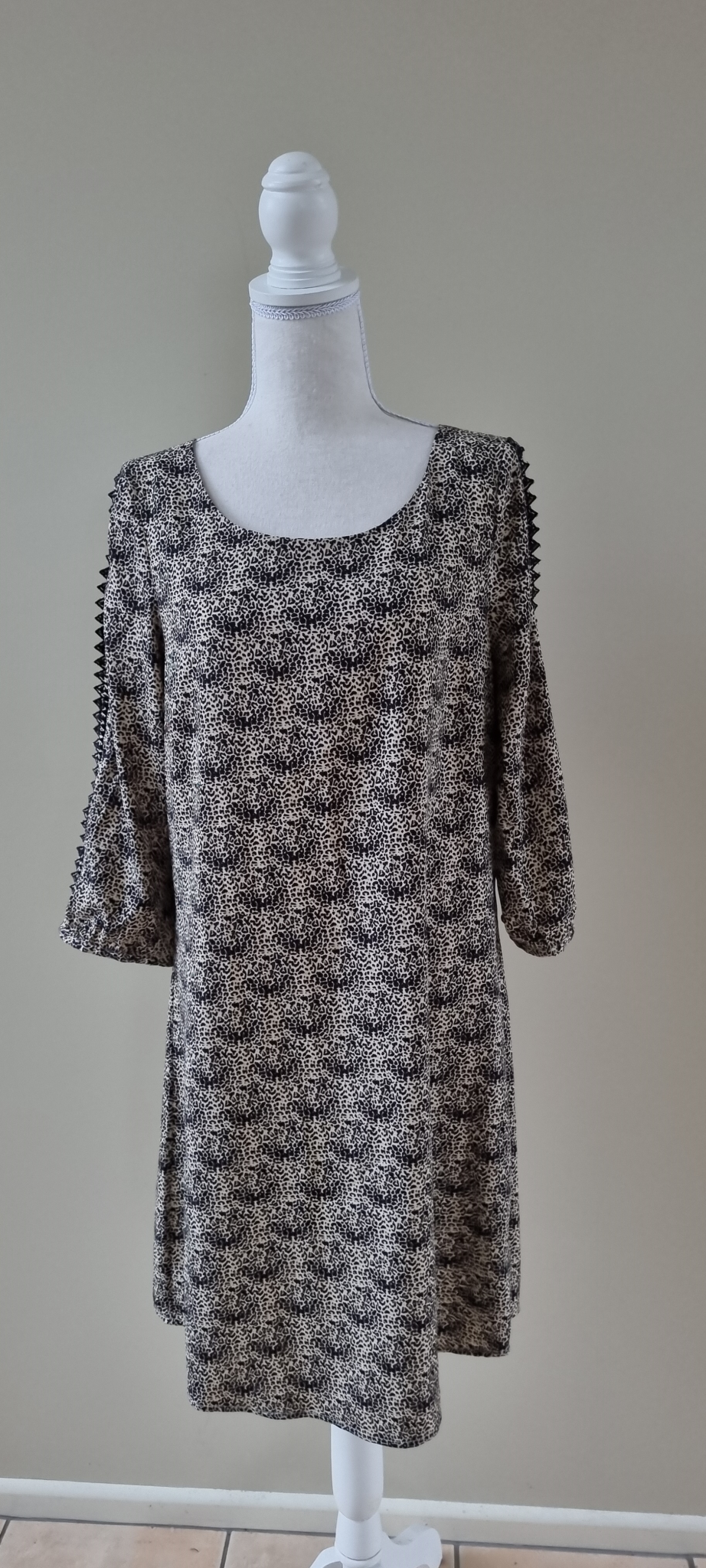 Createurs De Vetements Dress 10 / 12