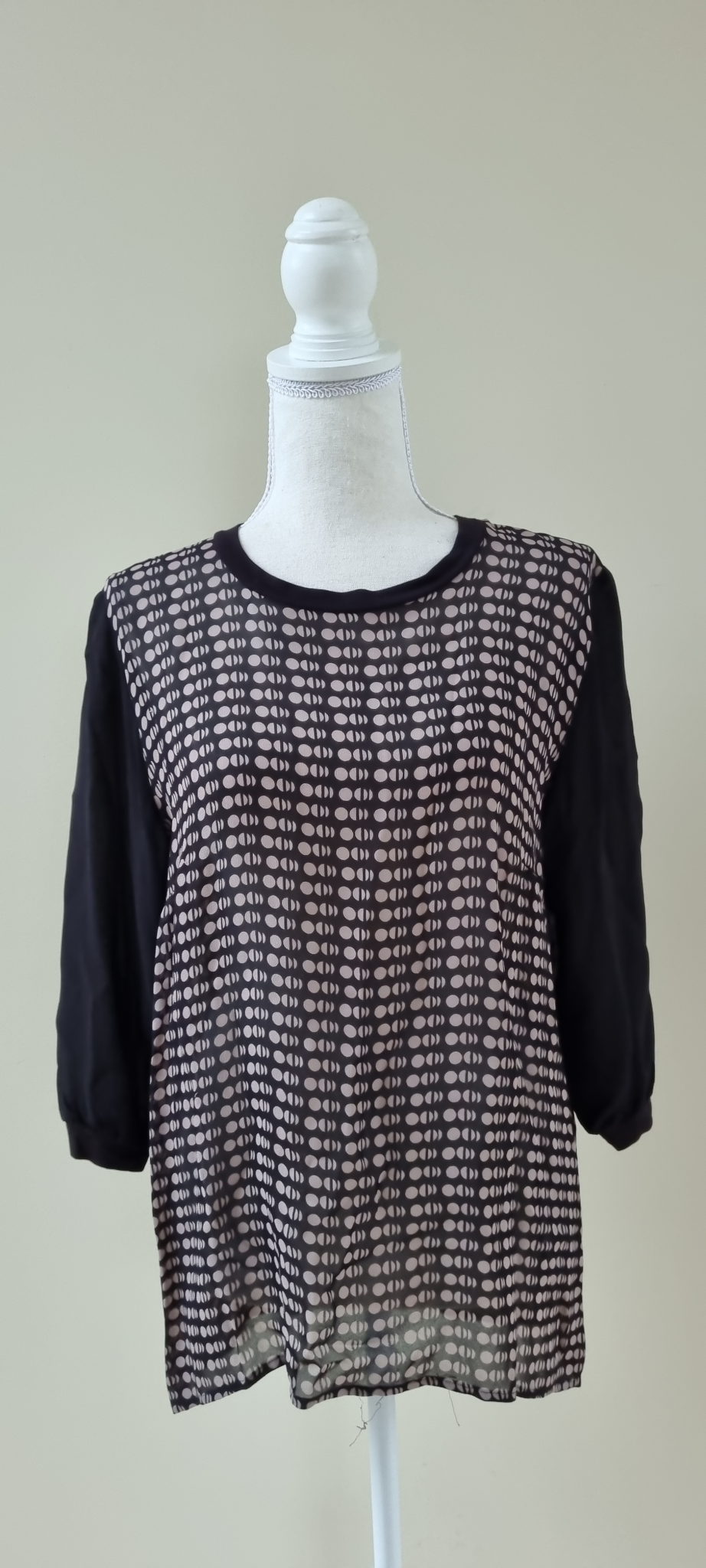 Caroline Sills Top size 10