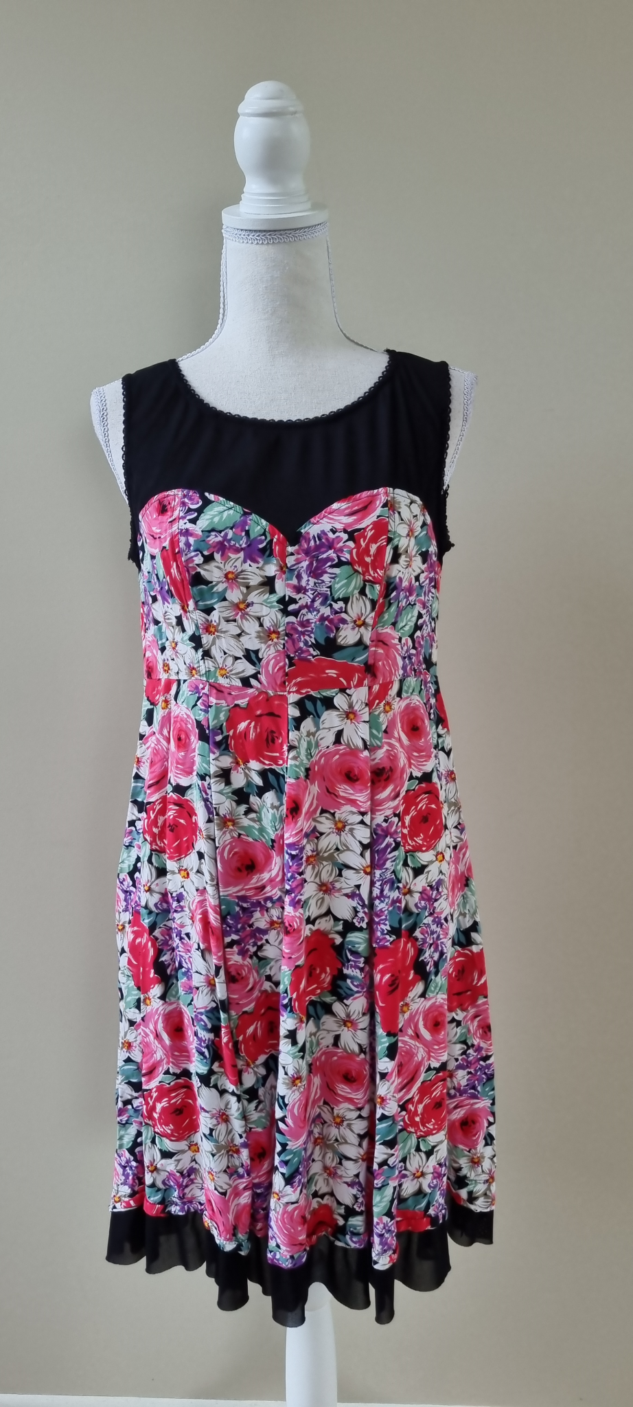 Annah Stretton Dress Size 14