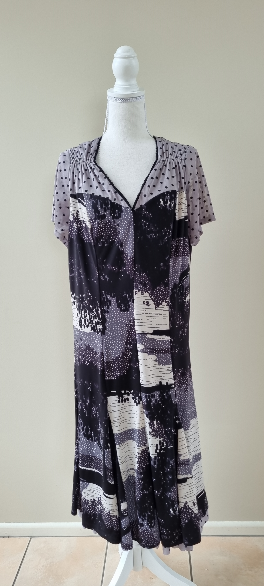TS Taking Shape Eplisse Dress size 18