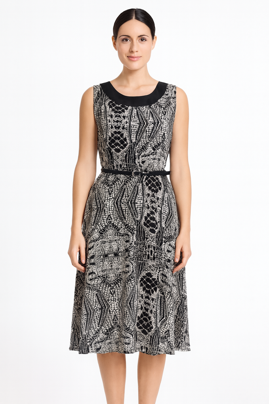 Virtuelle Dress size 12