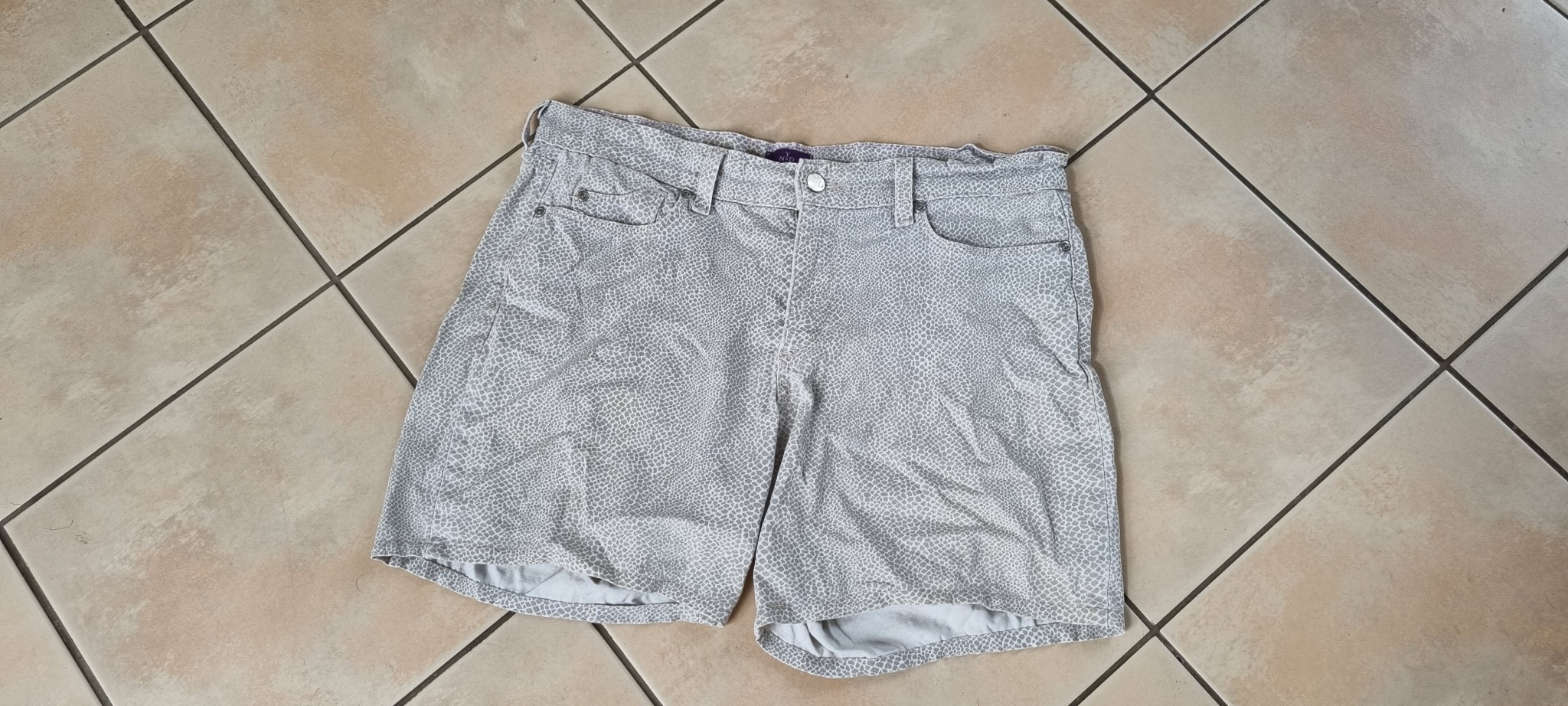 NYDJ Not Your Daughter’s Shorts Size 10, image 2