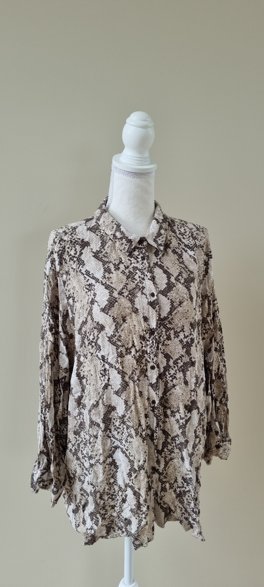 Emerge Shirt size 22, image 2