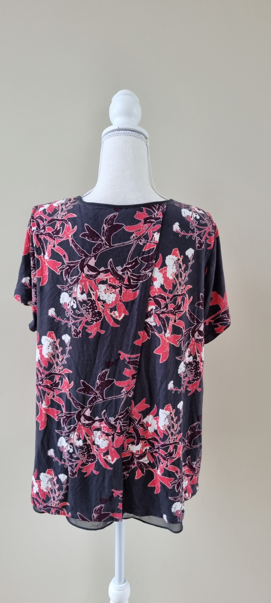 Marks & Spencer Top size 18, image 2