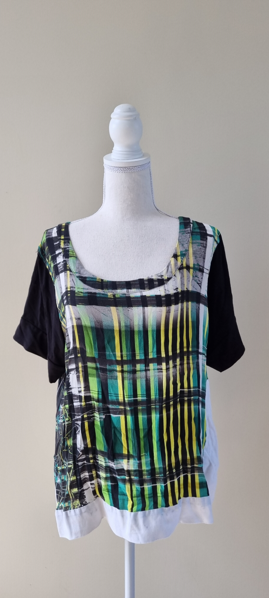 Euphoria Top size 18