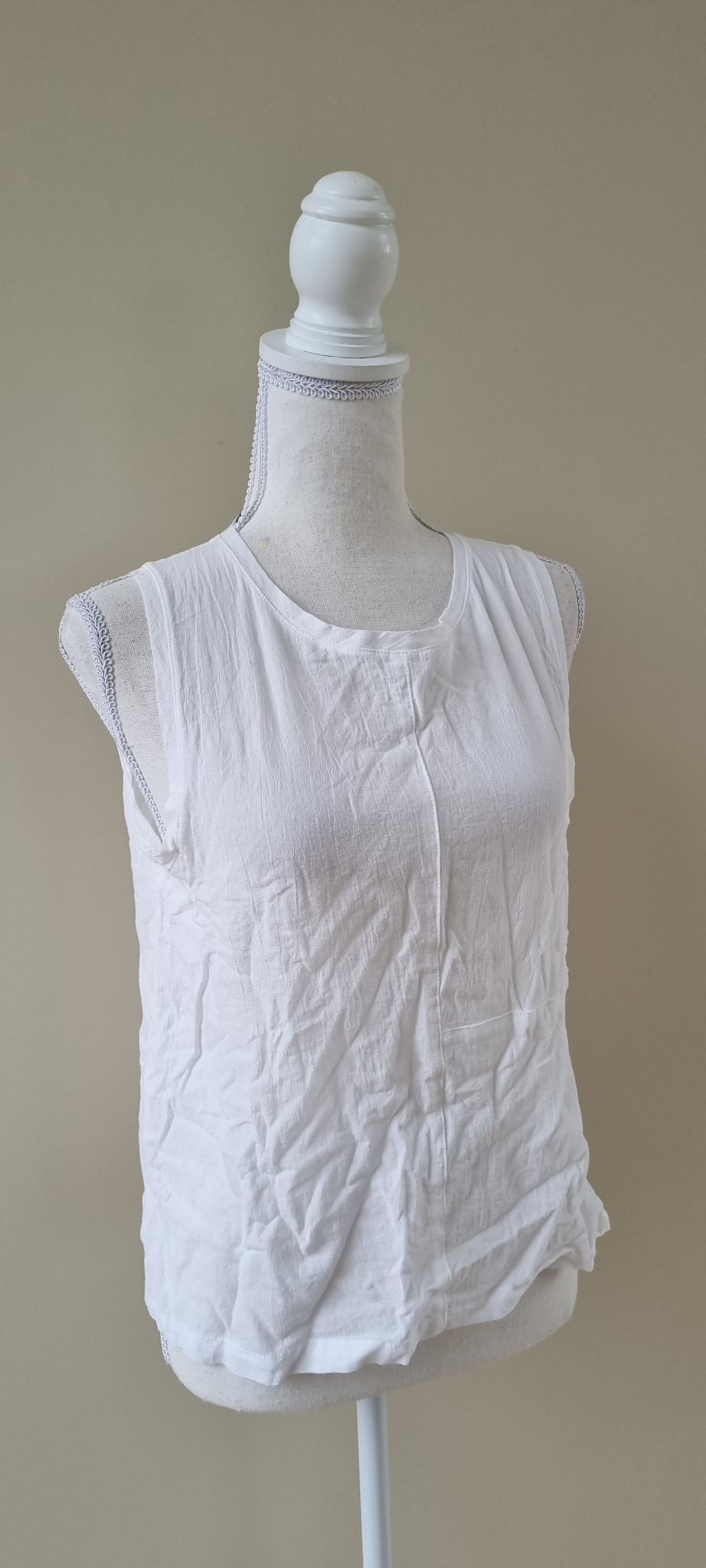 Nyne White Top size 10, image 3