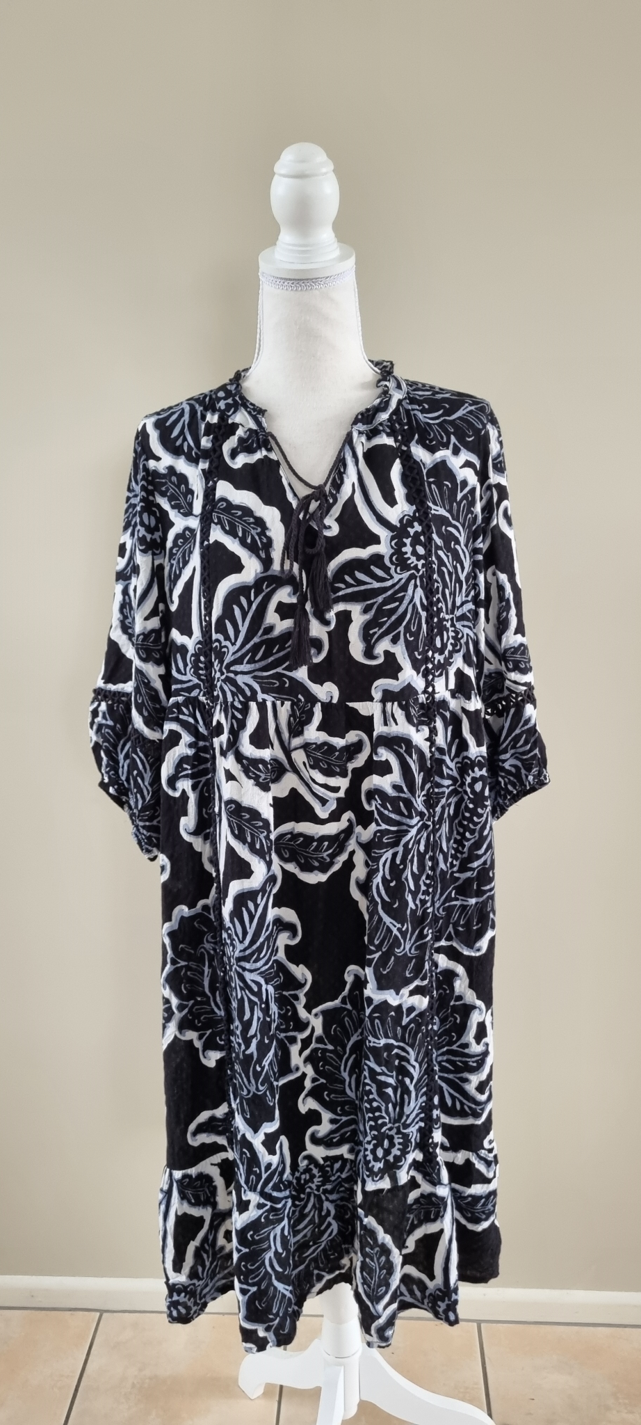 Virtuelle Dress Size 12