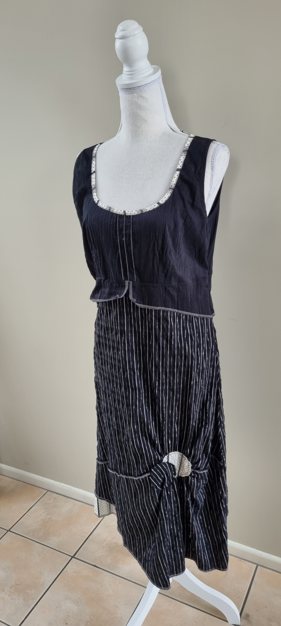 Women NZ Pencil Pusher Dress Size 12, image 2