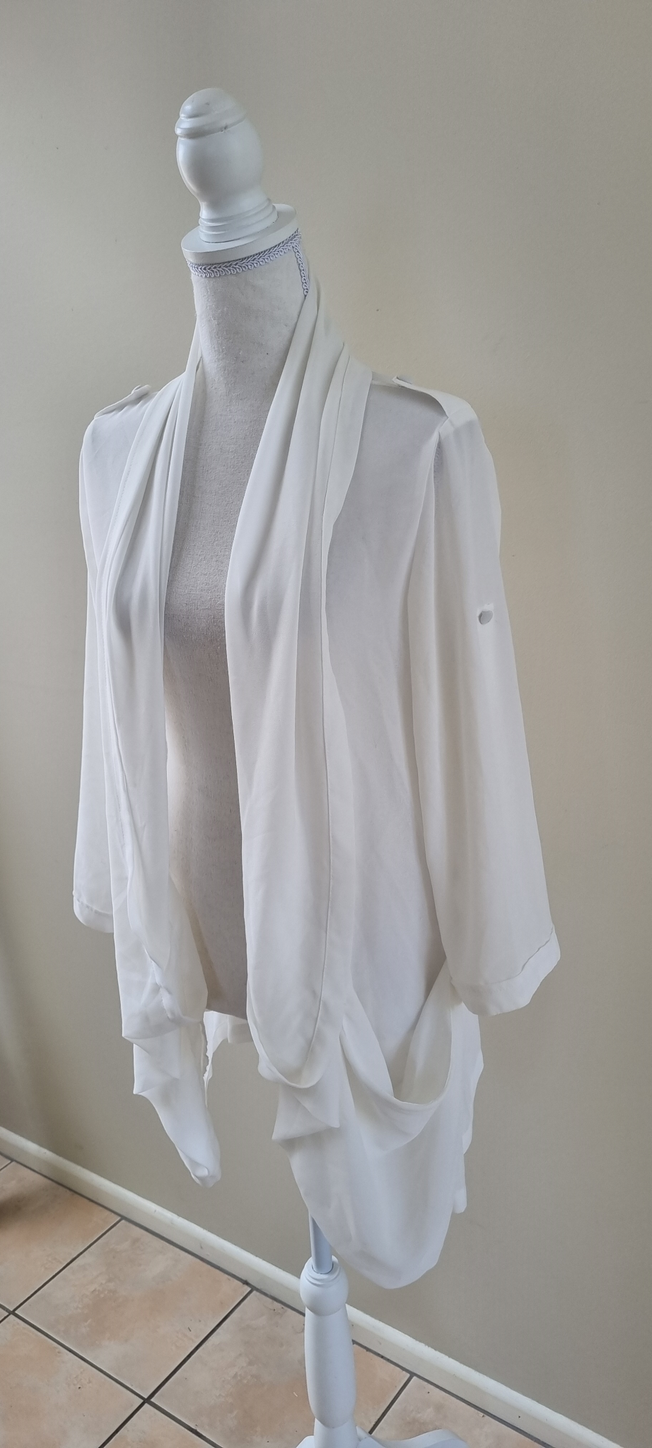 Charlo Shrug size 12, image 2