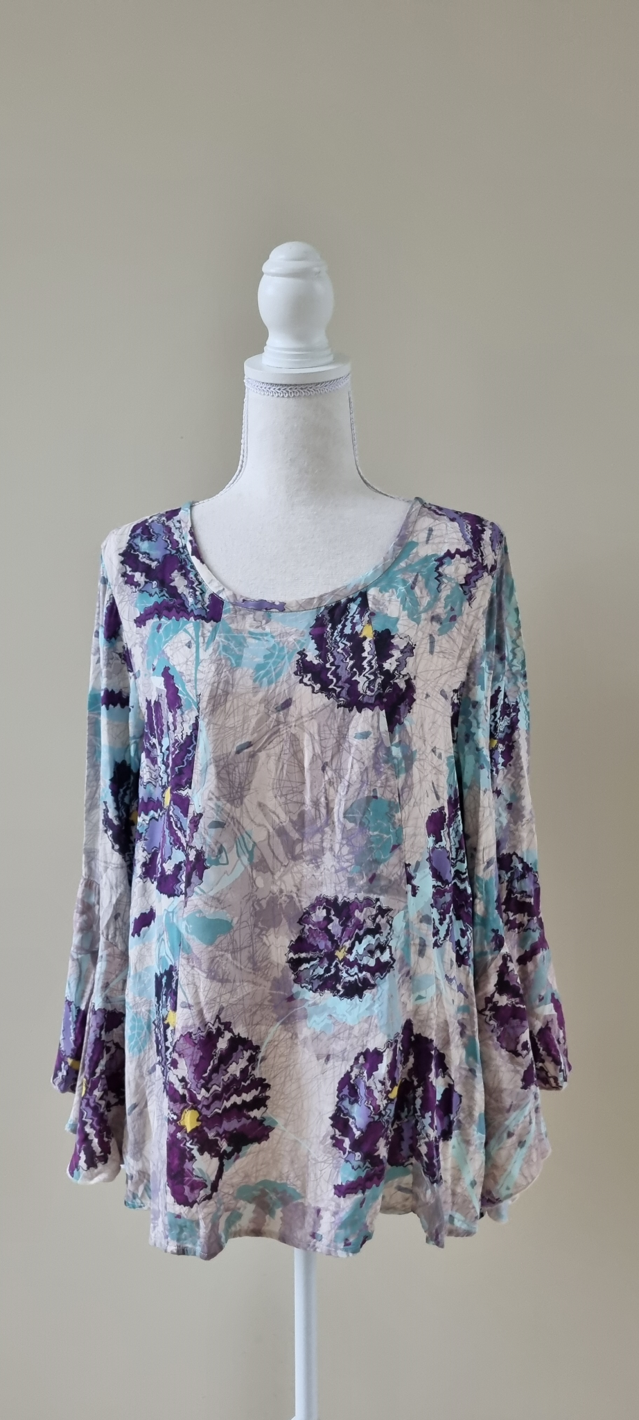 Fray the Label Top size 12