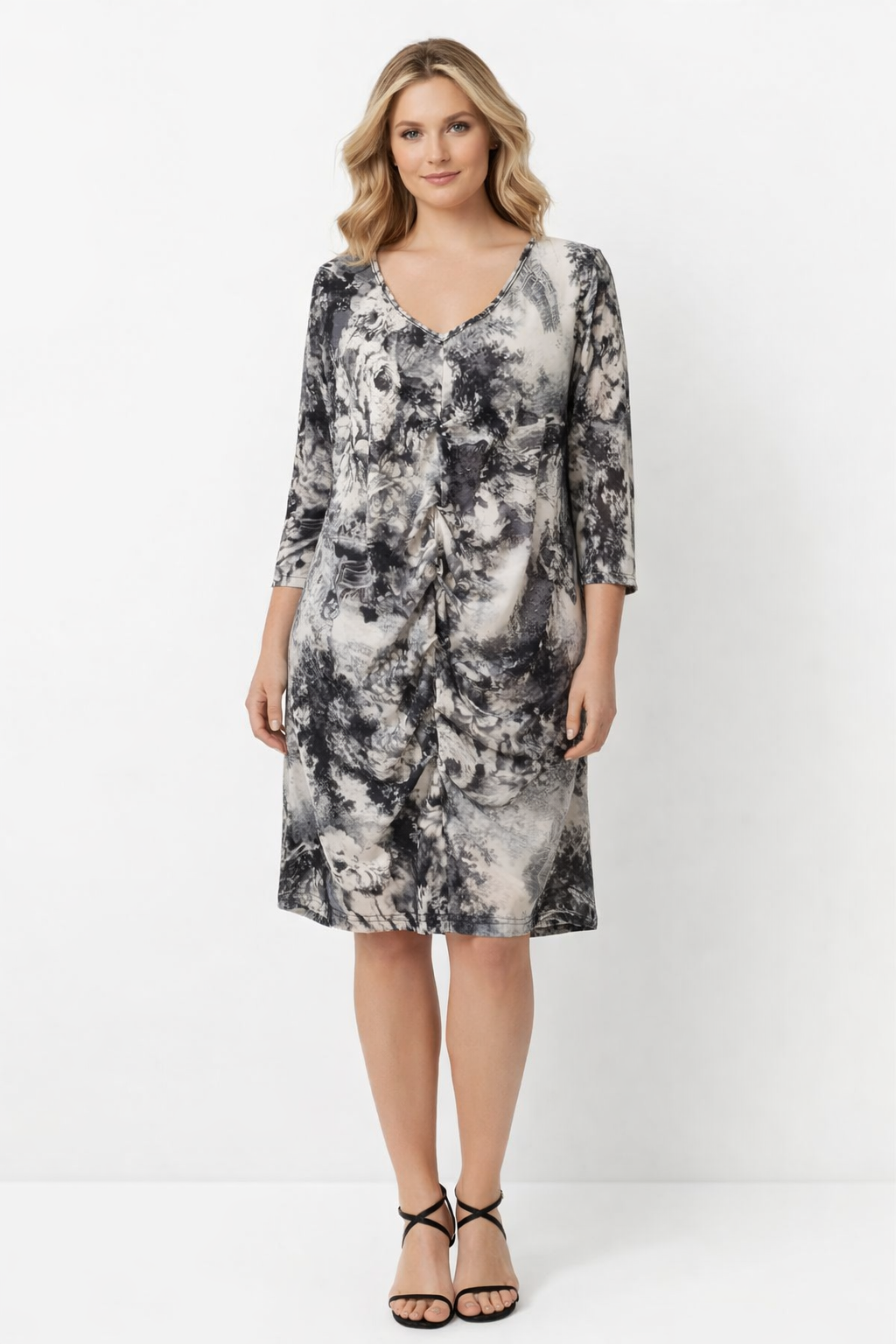 Merric Dress size 16-18, image 2