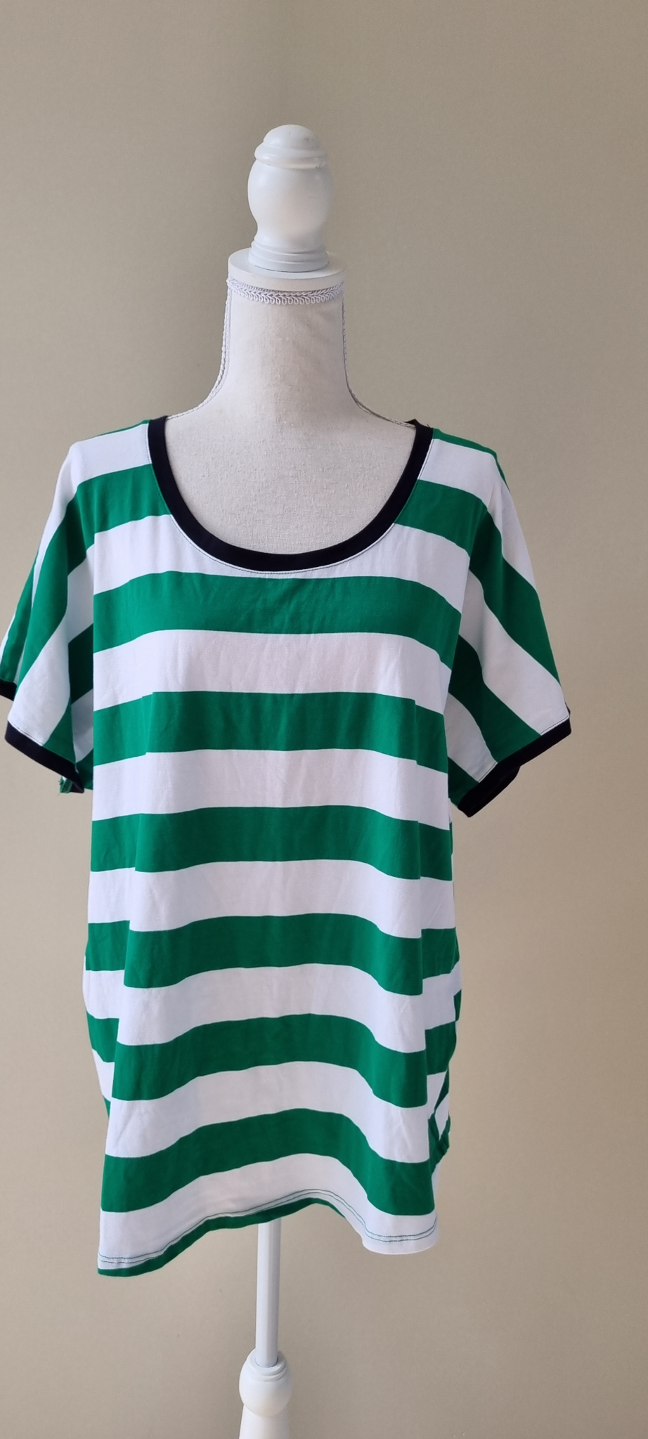 Virtuelle Top Size 16
