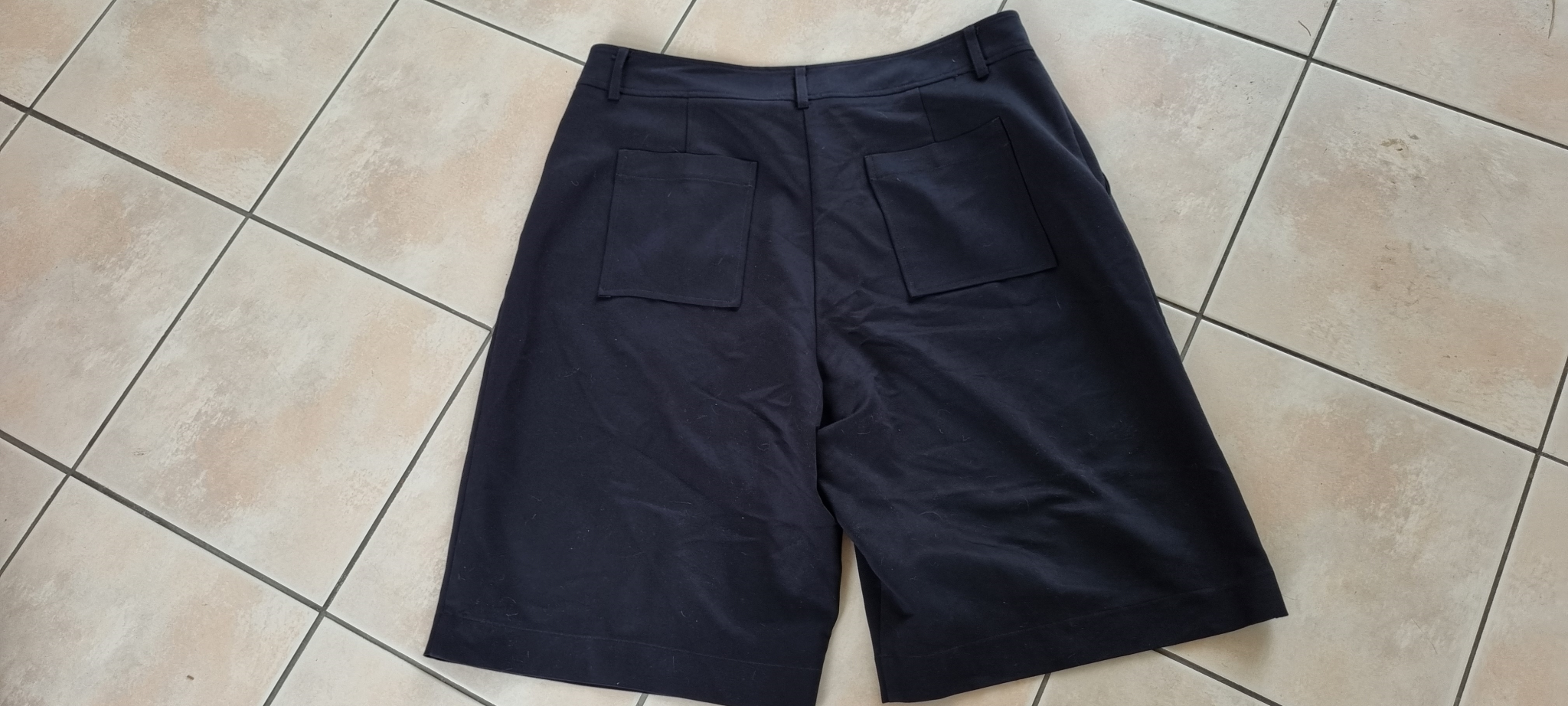 Kate Sylvester Black Shorts size 16, image 2