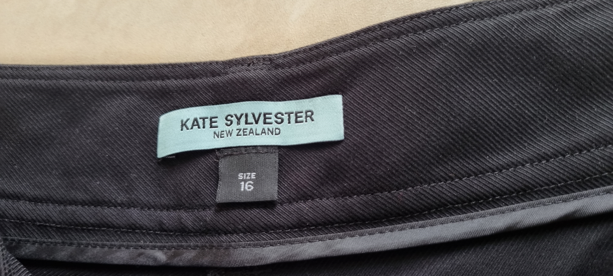 Kate Sylvester Black Shorts size 16, image 3