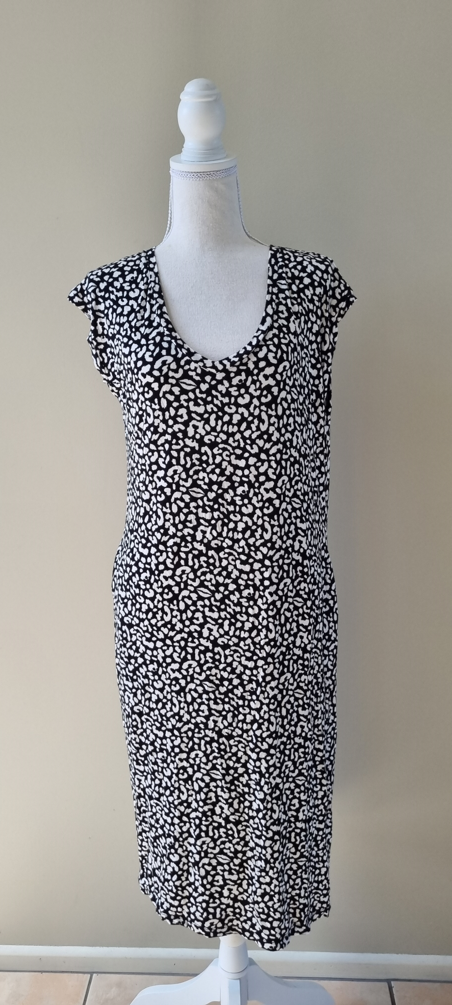 Betty Basics Dress size 12