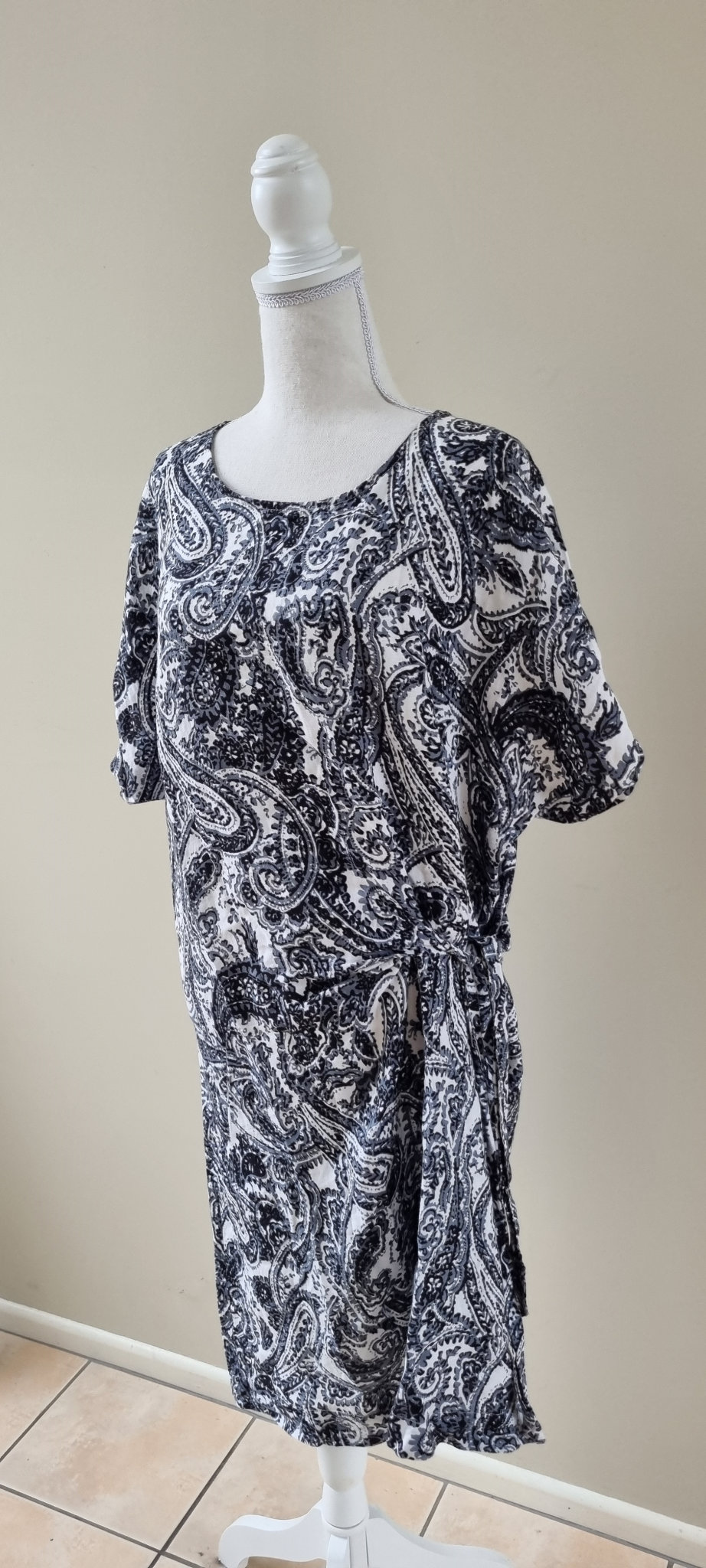 Zest Linen Dress Size 14, image 2