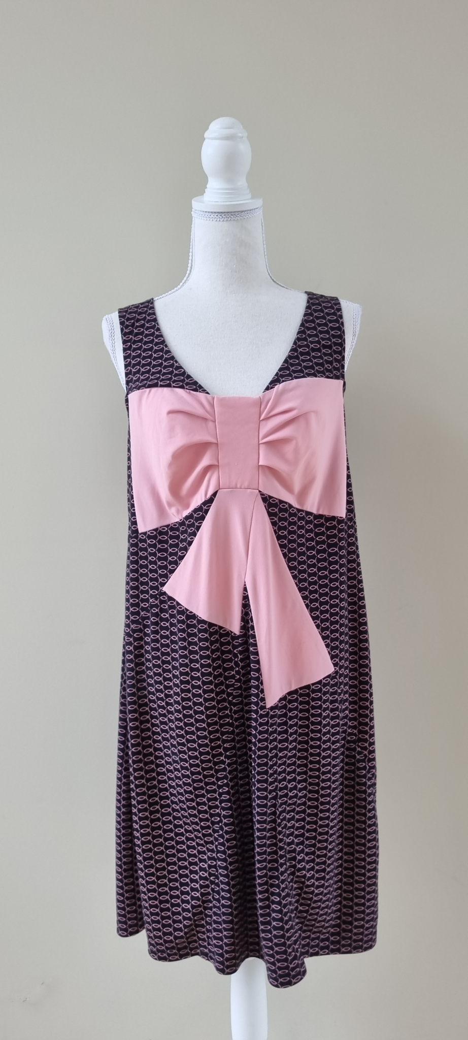 Annah Stretton Dress Size L