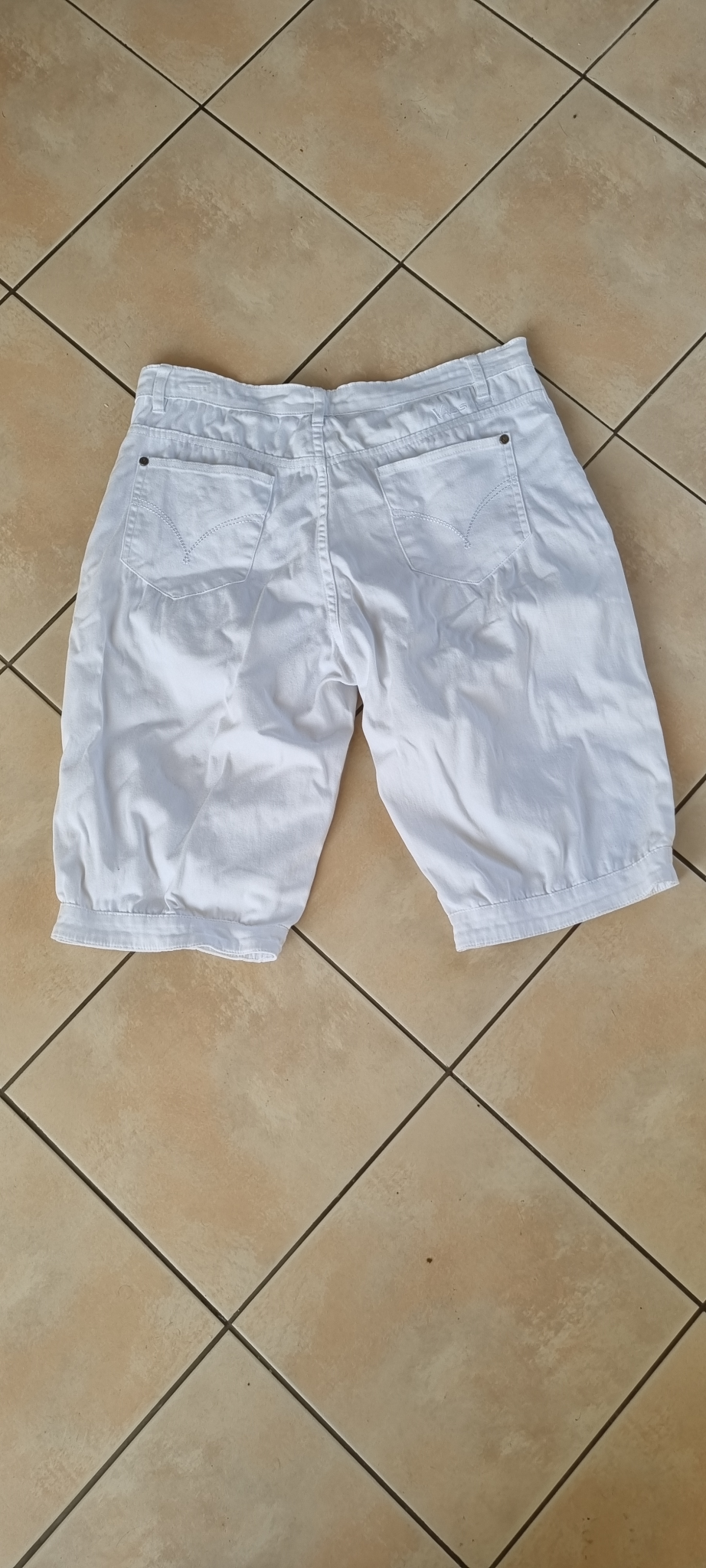 Vassalli Shorts Size 12, image 2