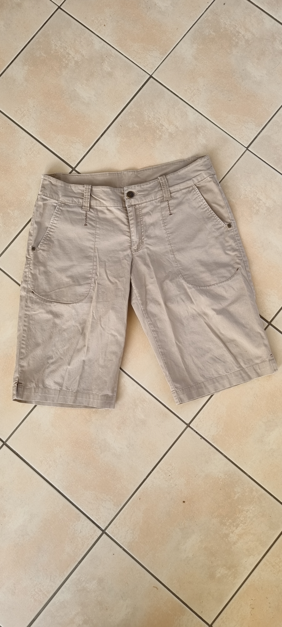 Kathmandu Shorts size 12