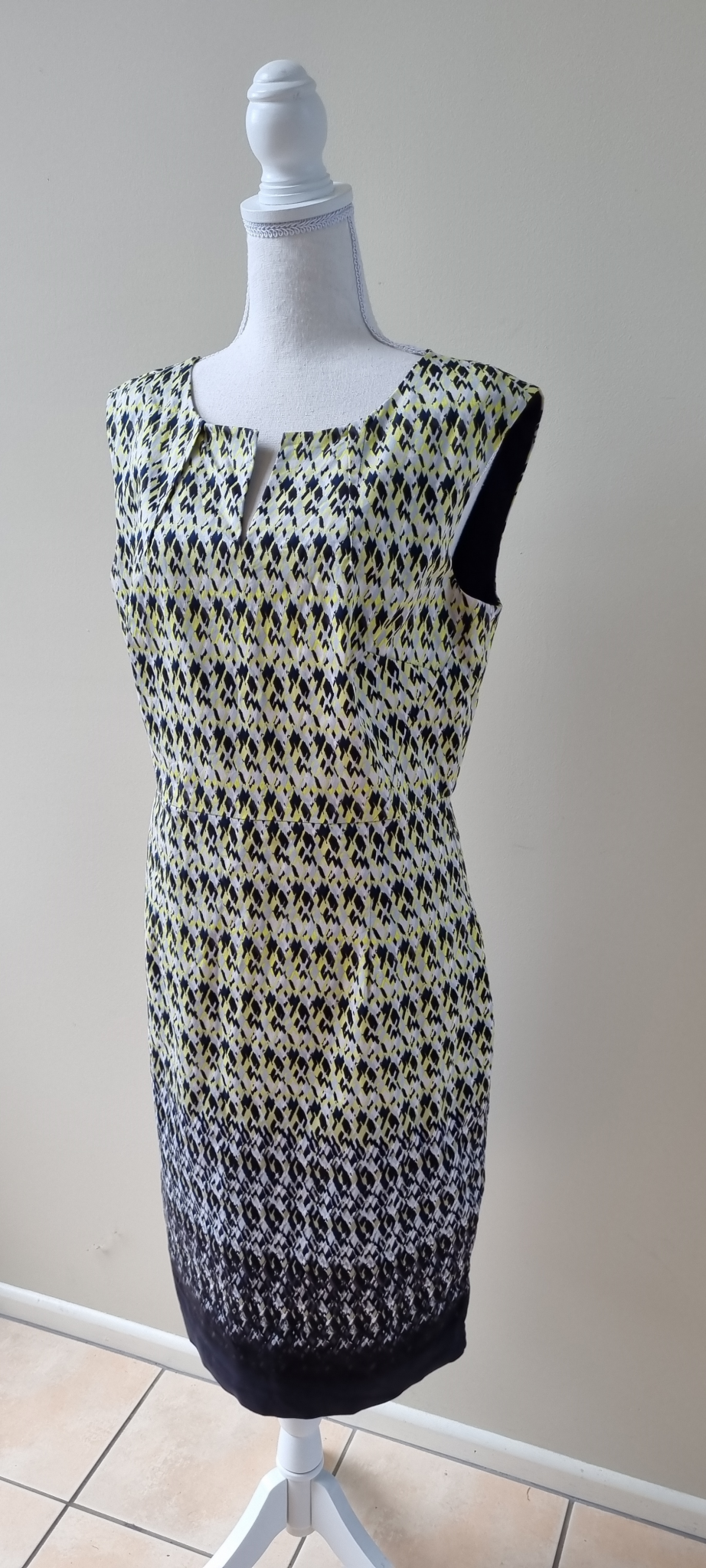 Jacqui E Dress Size 14, image 2