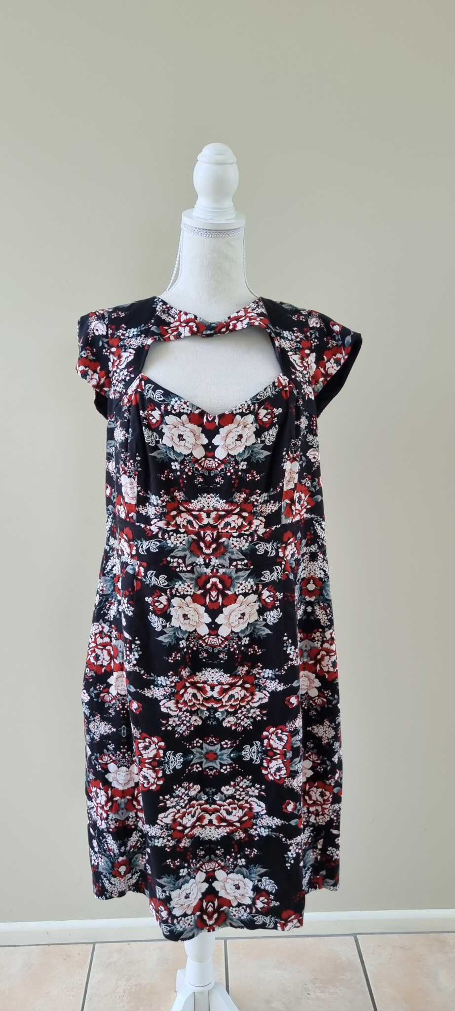 City Chic Dress Size S / 16