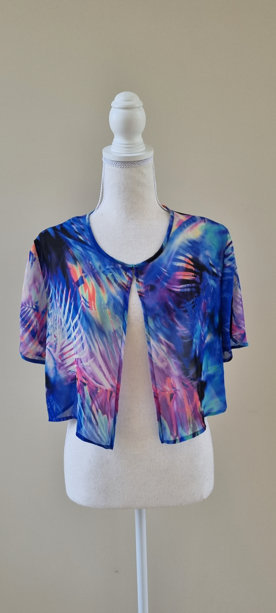 Mesmerise Shrug size 14
