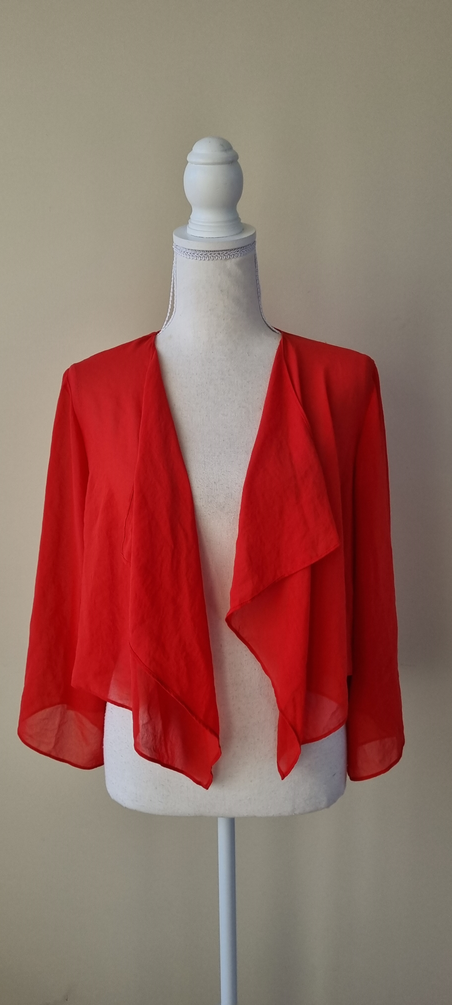 David Pond Shrug size 16