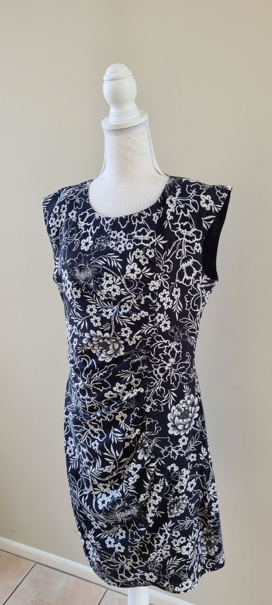 Jacqui E Dress Size 12, image 2
