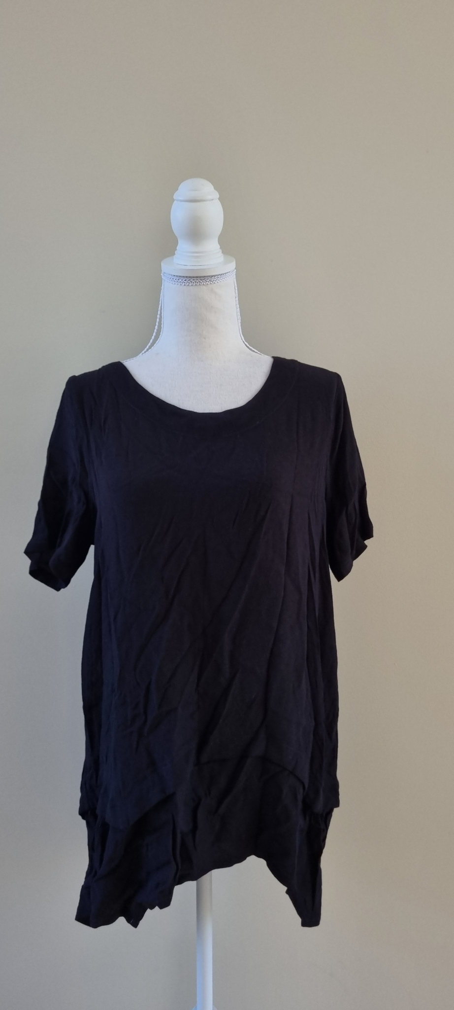 Virtuelle Black Tunic Top size 14