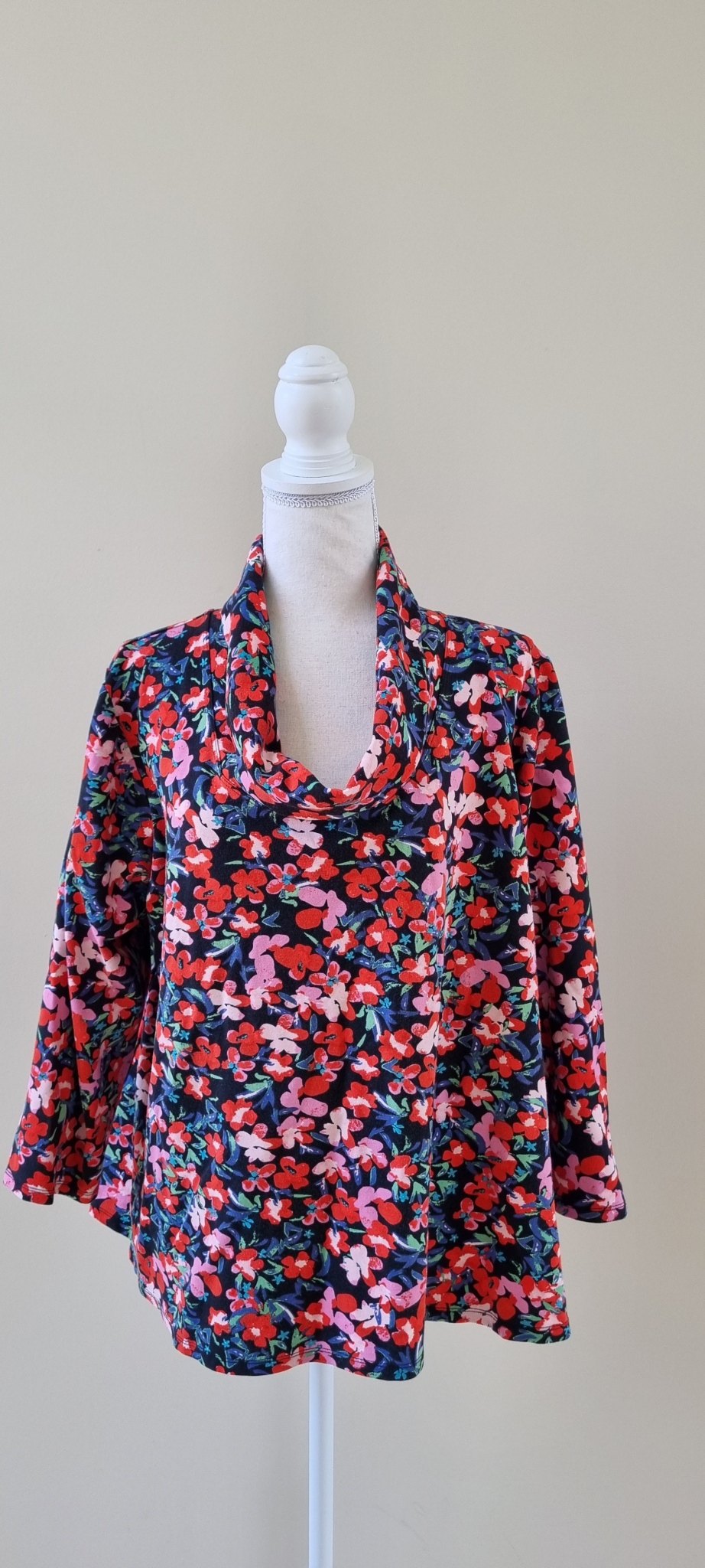 TS Taking Shape Top Size 20