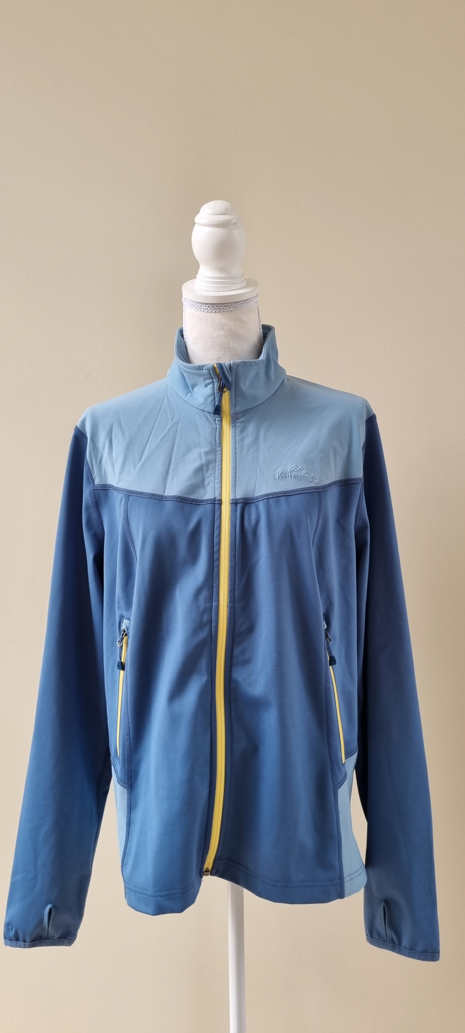 Kathmandu Jacket size 16
