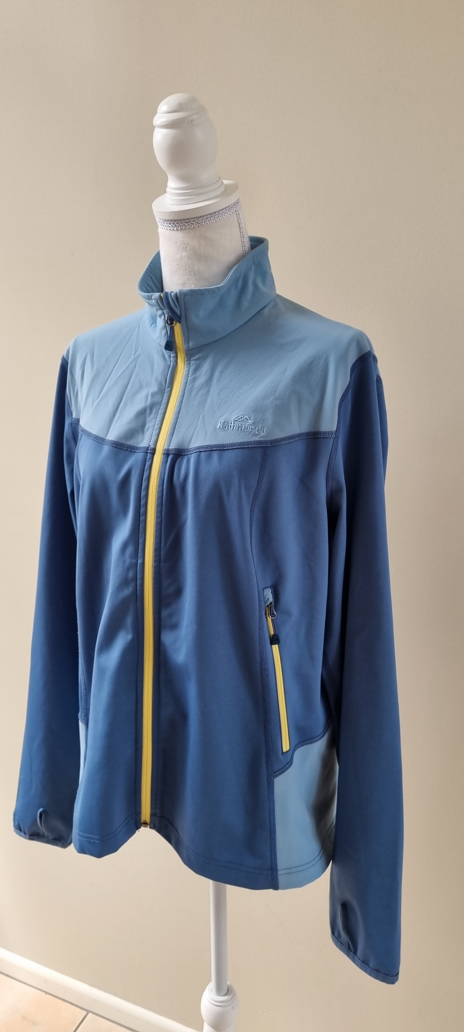 Kathmandu Jacket size 16, image 2