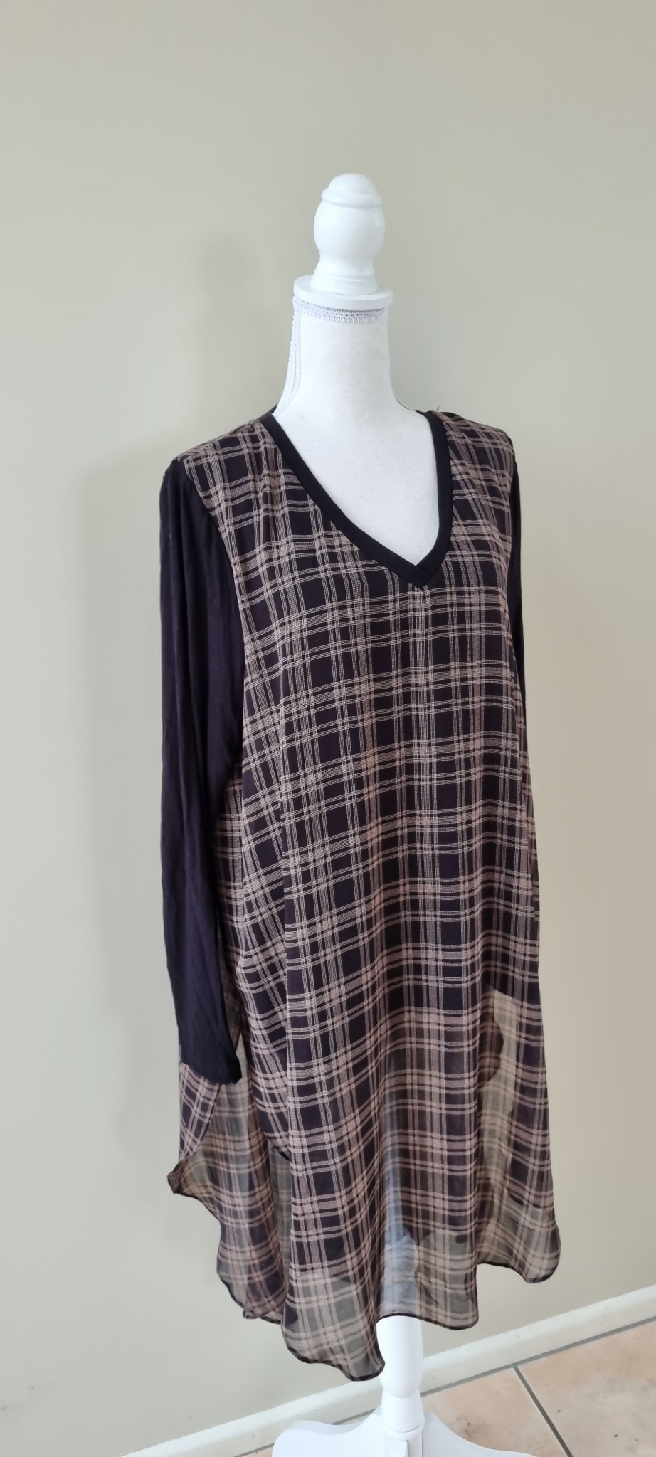 Studio Curve Tunic Size 18, image 2