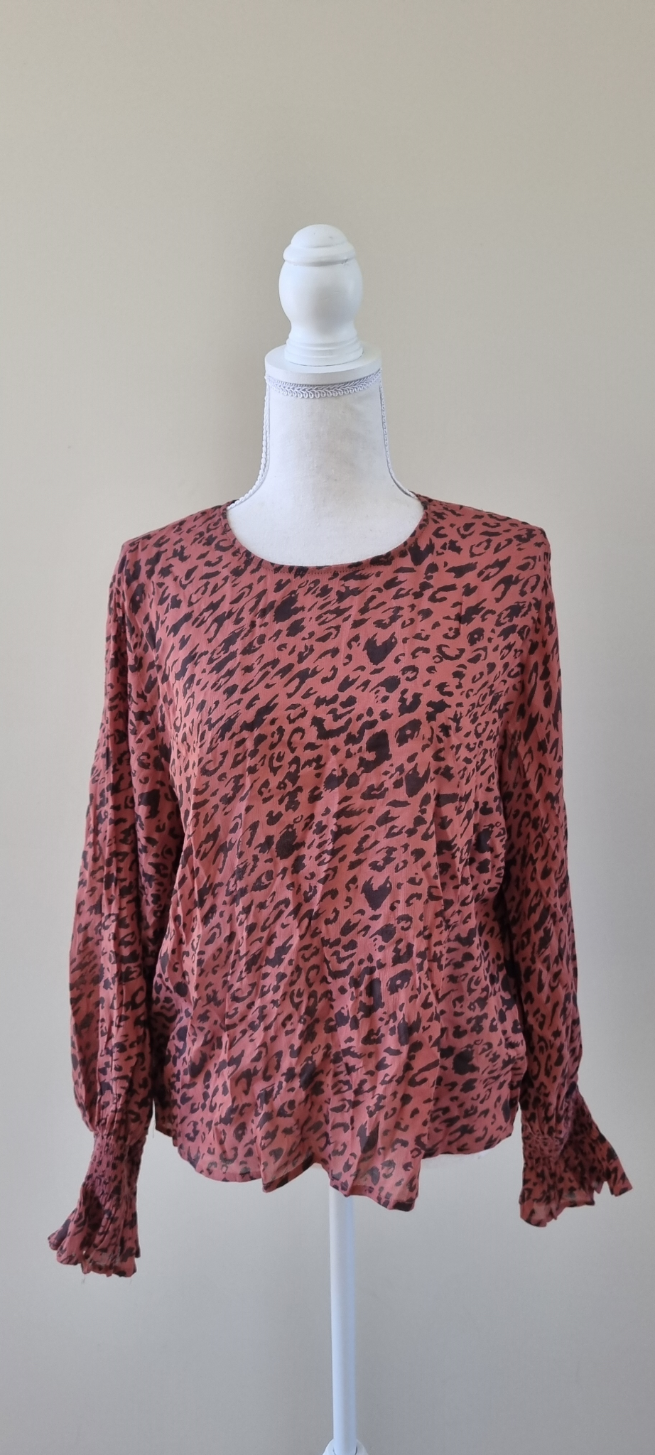 Decjuba Top Size L Stylebuibble