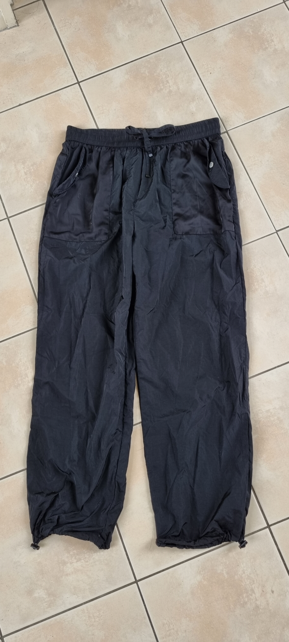 Decjuba Black Pants Size M