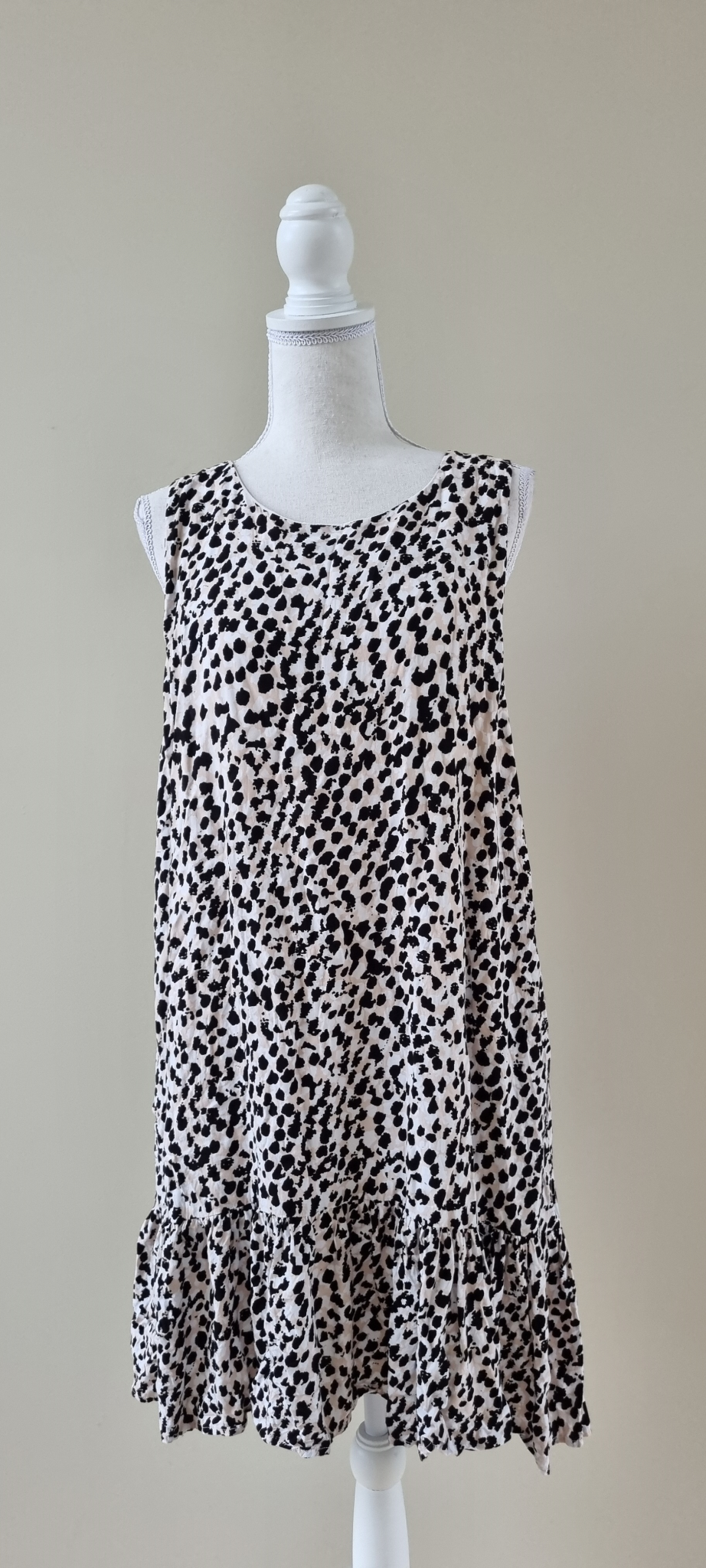 Decjuba Dress Size L