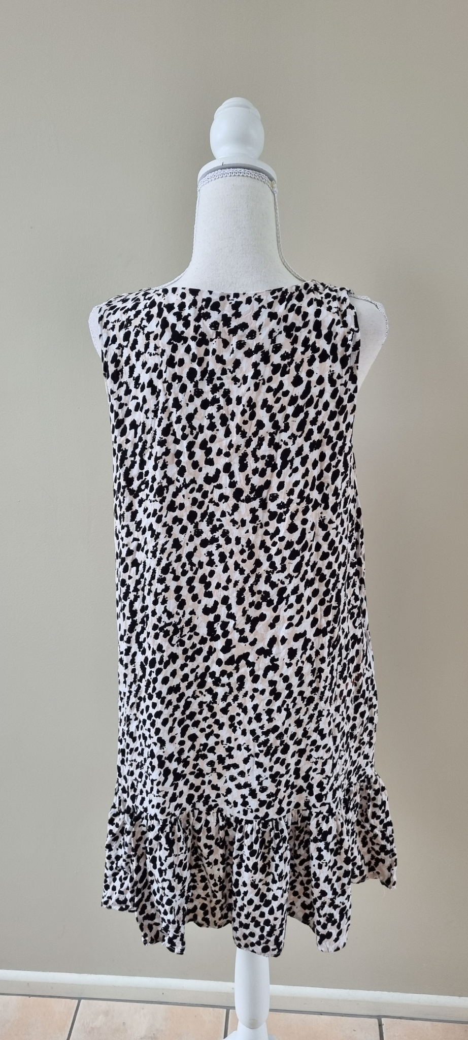 Decjuba Dress Size L, image 3