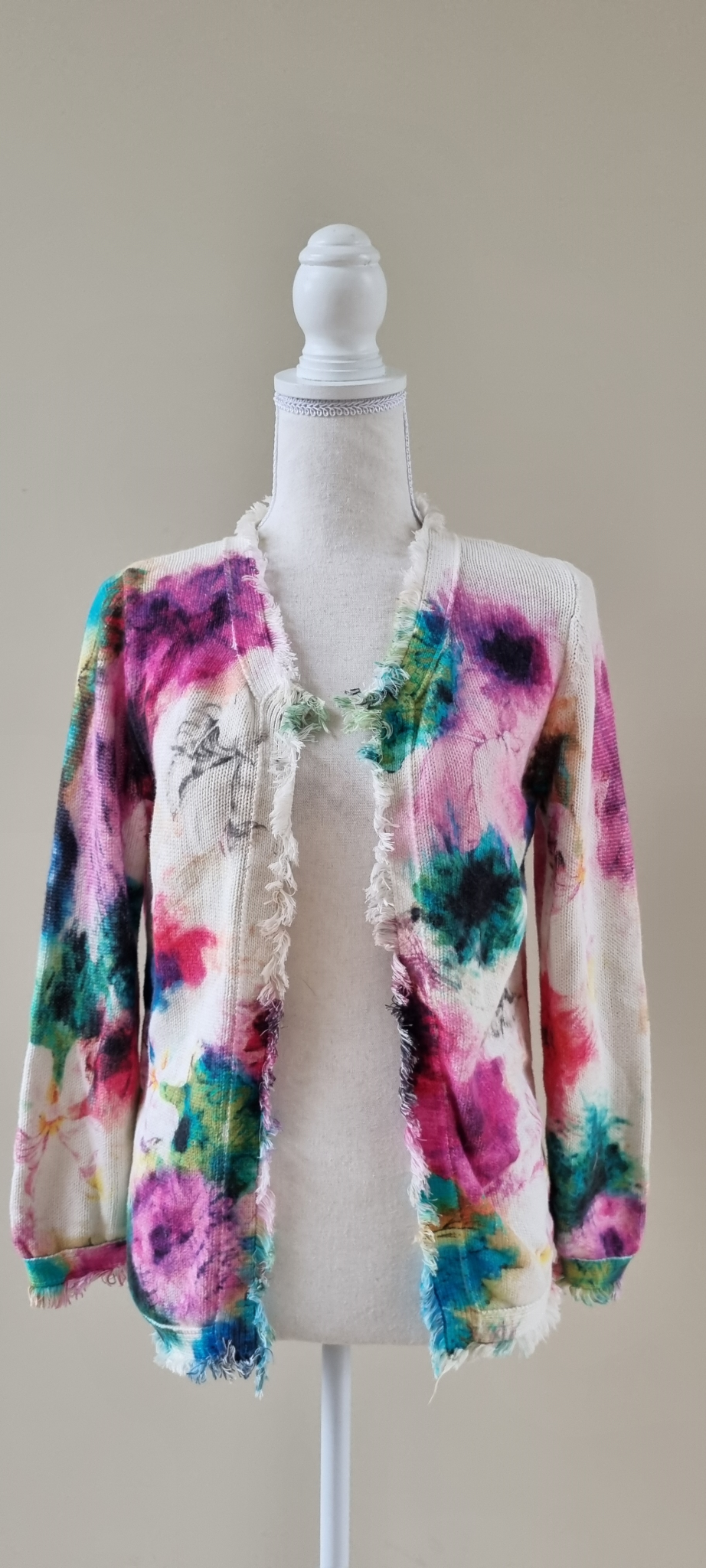 Vera Wang Collection Cardigan size 10